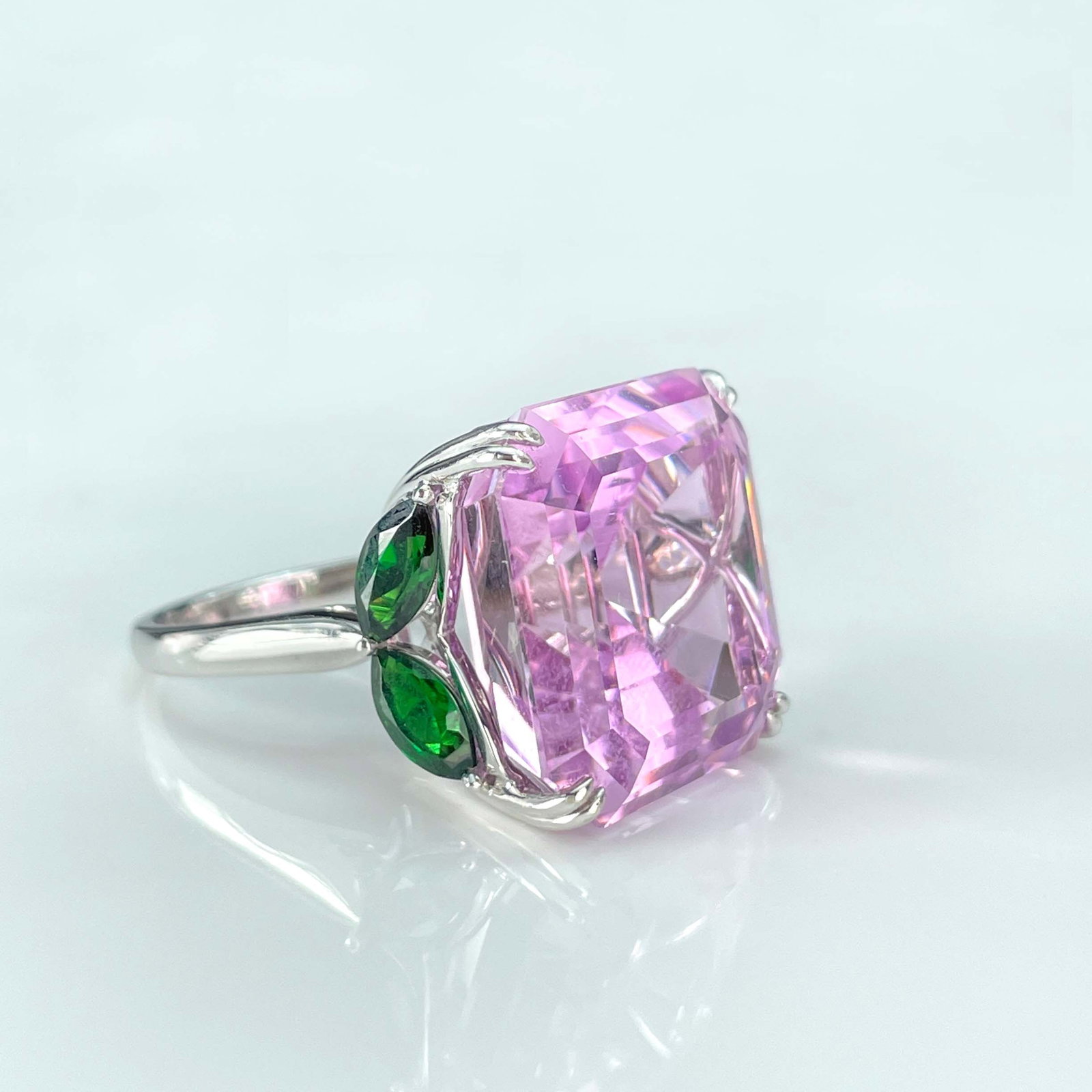 14k Gold 27.2 Ct Natural Kunzite Ring - 6