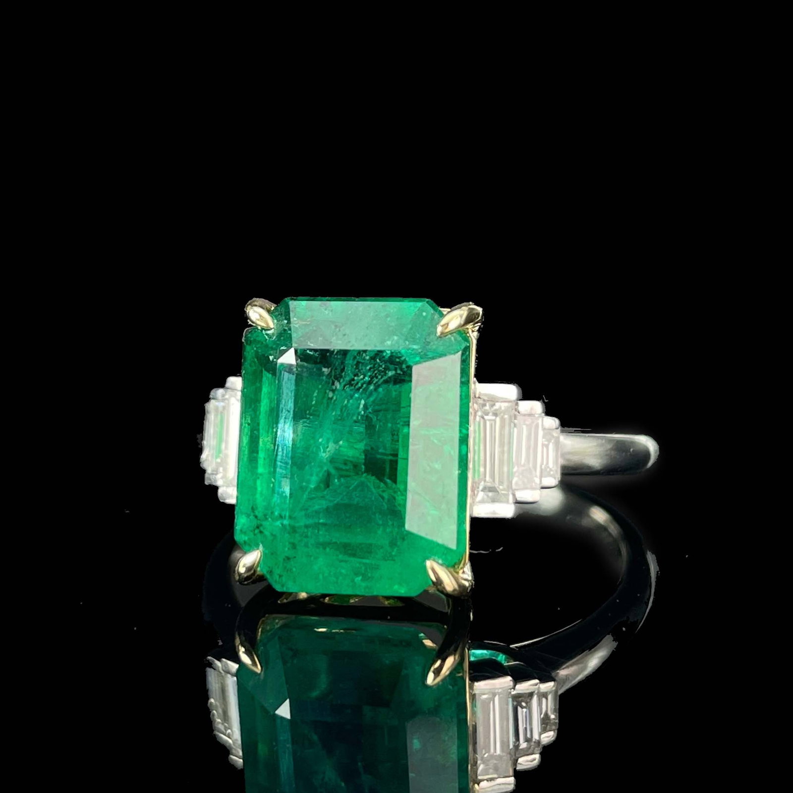 14k Gold 5.07 Ctw Natural Emerald & Diamond Ring - 3