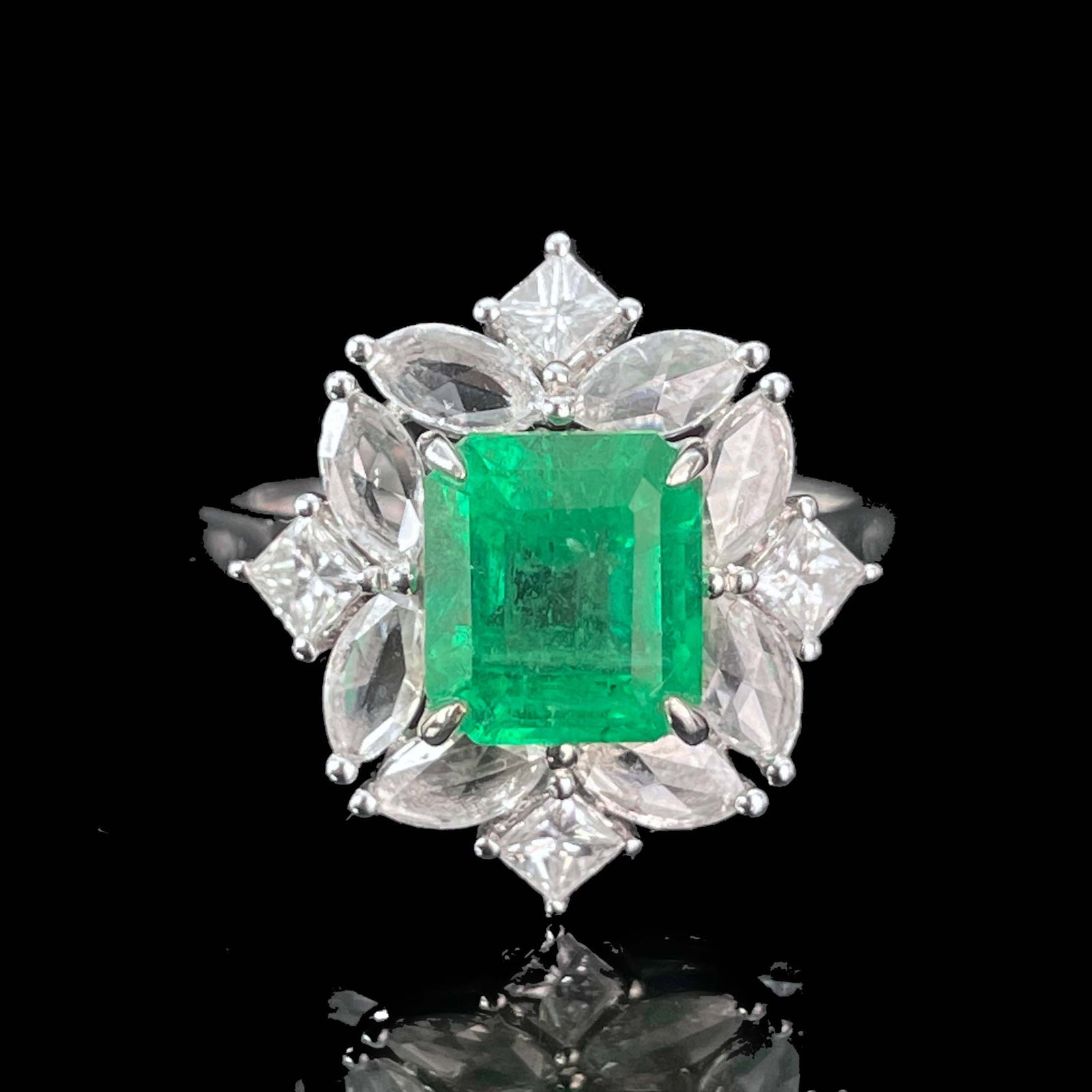 14k Gold 3.23 Ctw Natural Emerald & Diamond Ring: Ref:230987019 // gold content:14k gold // ring size:7. 25us // // main gemstone:emerald // shape:emerald // carat weight:1. 55ct // color:green // treatment:natural // cut grade:g // // adjacent gemst
