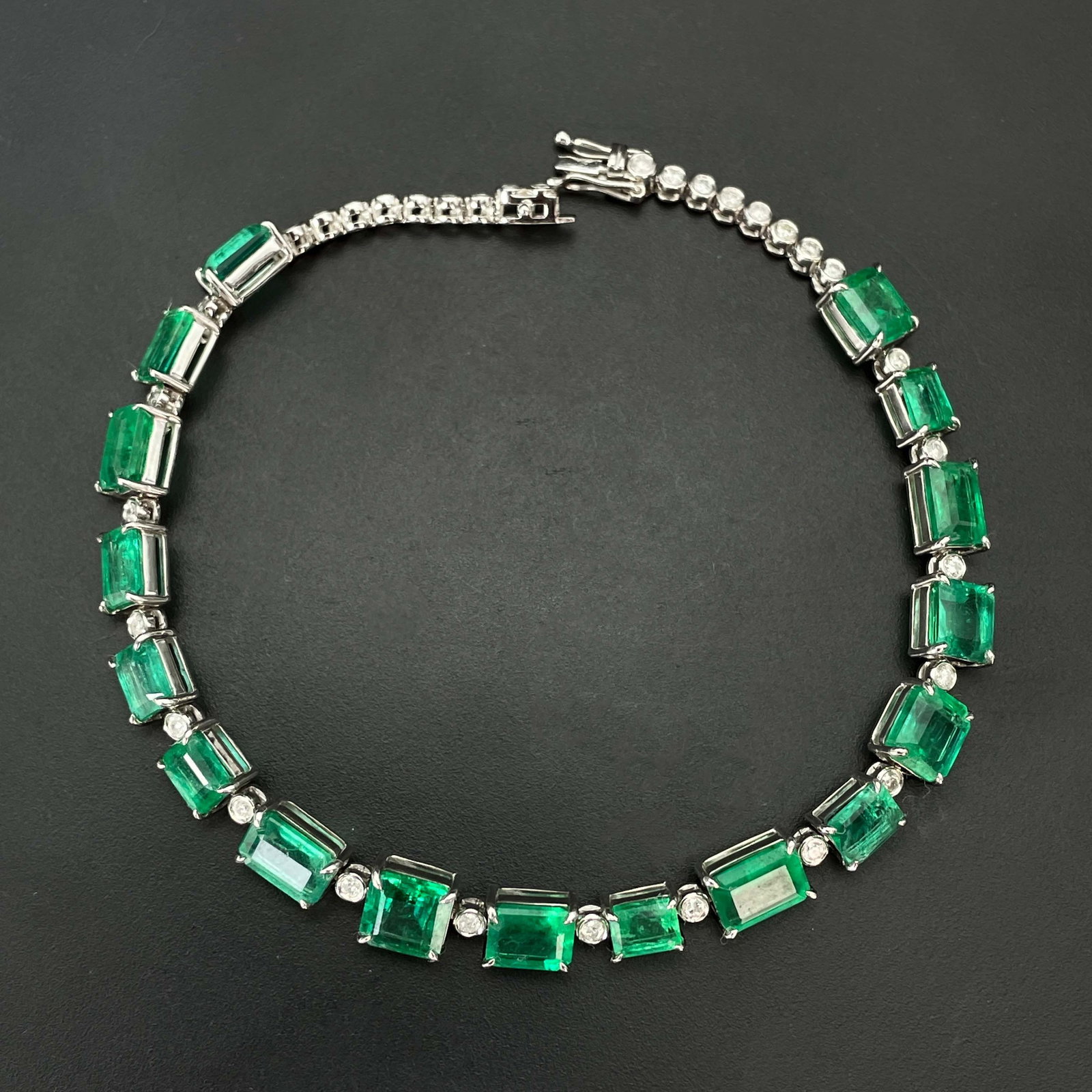 14k Gold 10.5 Ct Natural Emerald & Diamond Bracelet - 3