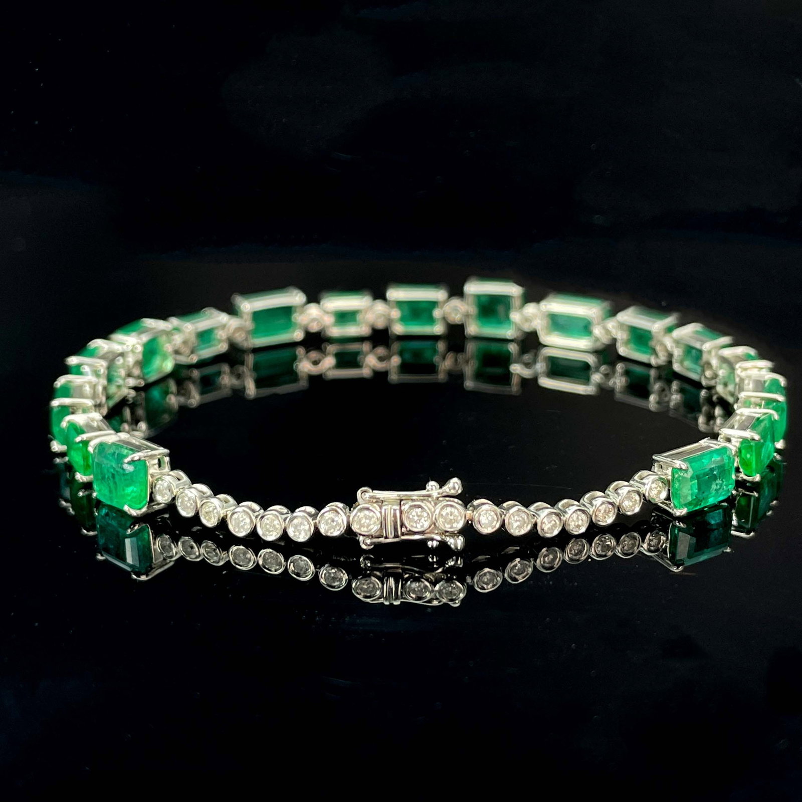 14k Gold 10.5 Ct Natural Emerald & Diamond Bracelet - 6