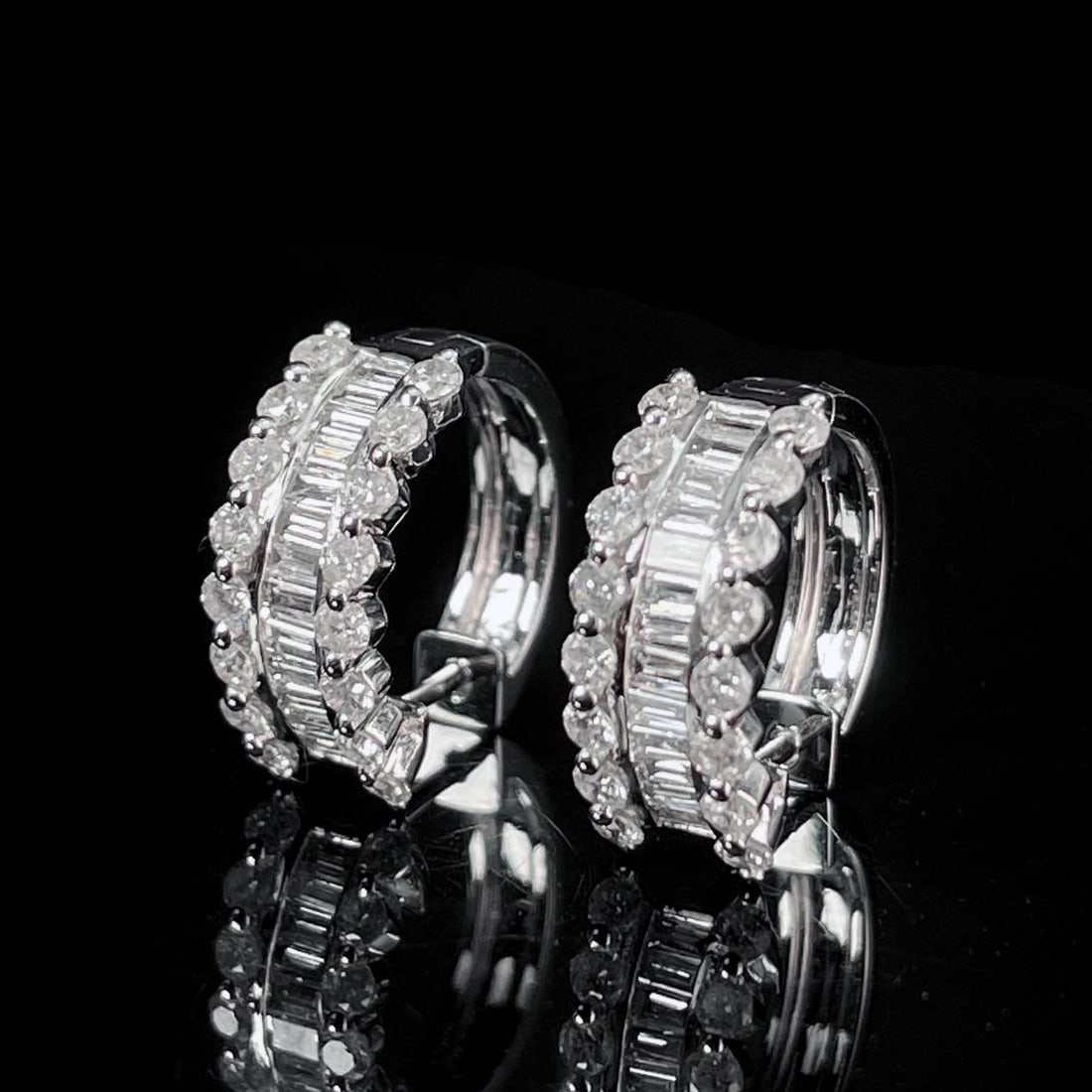 14k Gold 0.90 Ct Natural H Diamond Earrings - 4