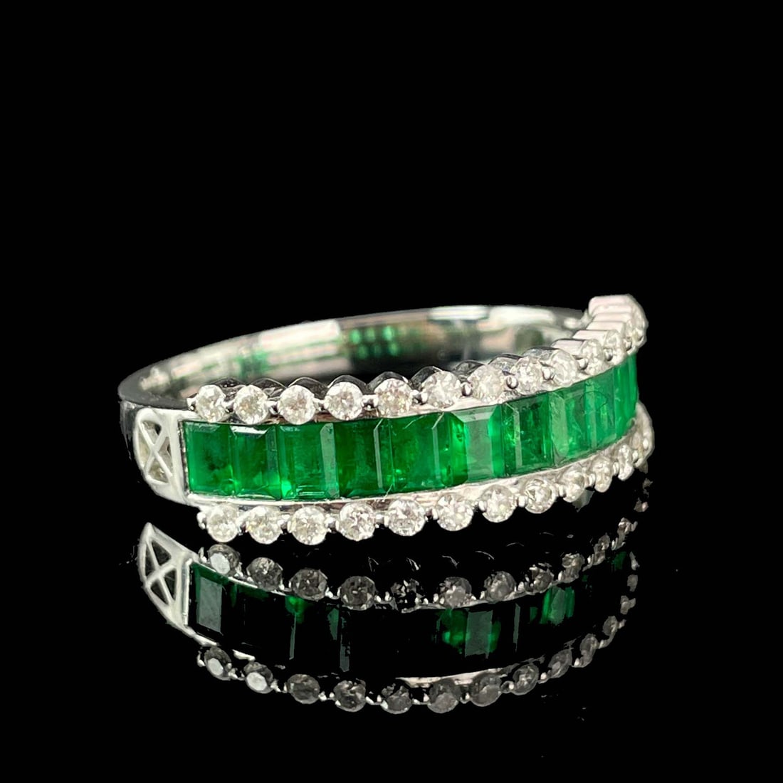 14k Gold 1.10 Ctw Natural Emerald & Diamond Ring - 2