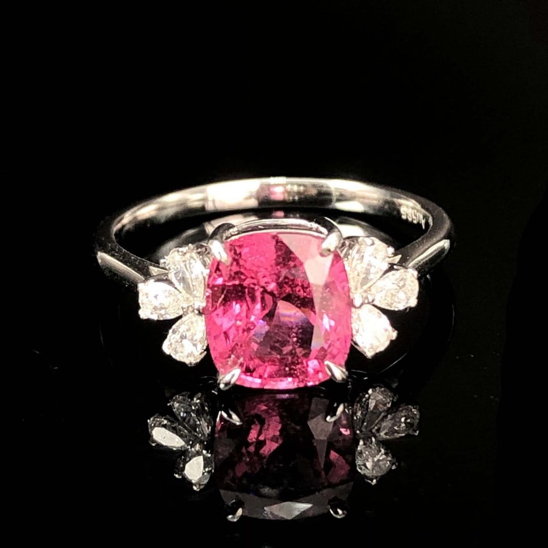 14k Gold 2.04 Ctw Natural Spinel & Diamond Ring - 2