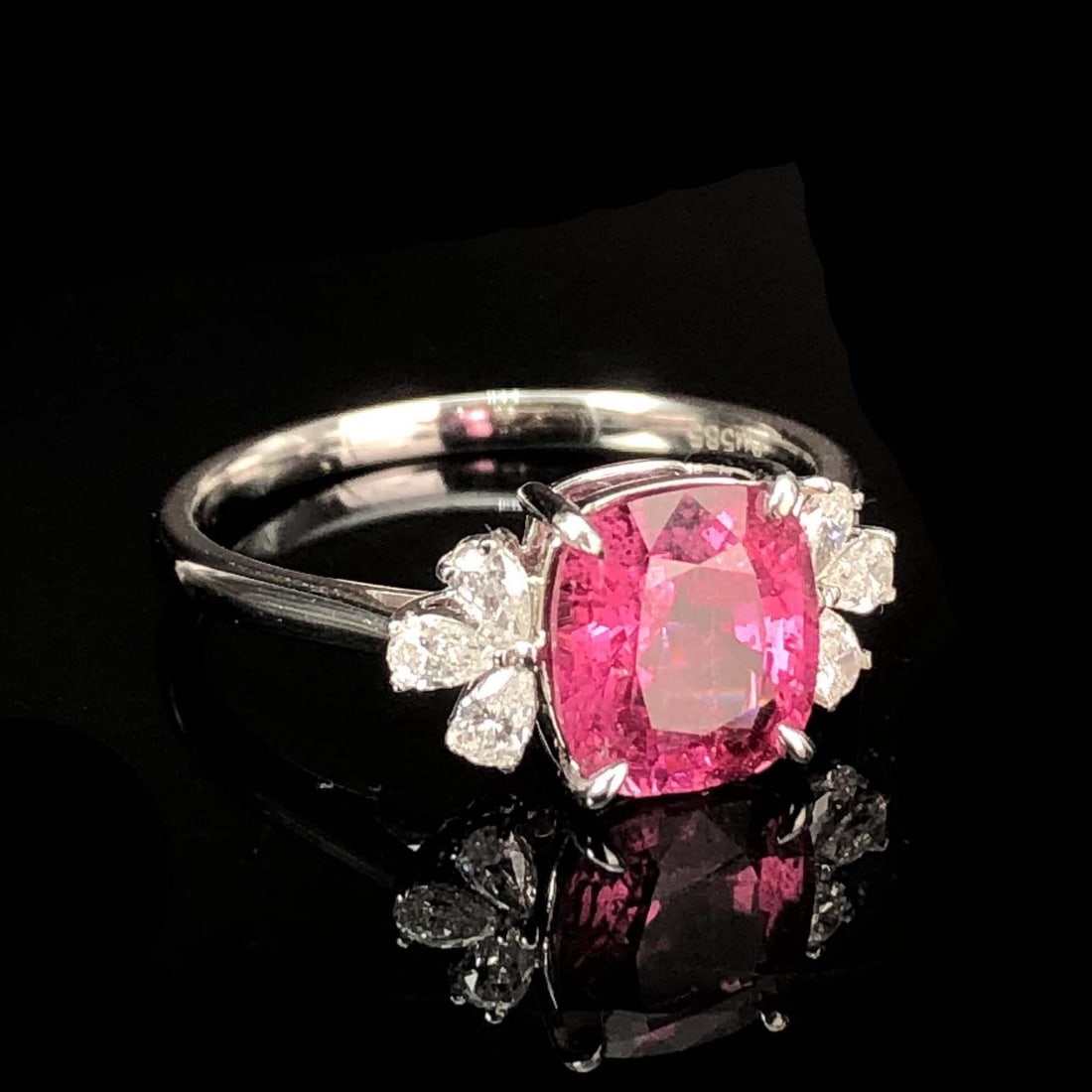 14k Gold 2.04 Ctw Natural Spinel & Diamond Ring - 4