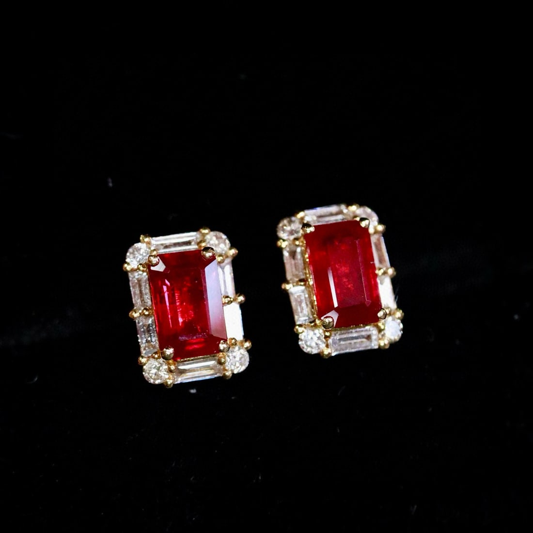 14k Gold 1.05 Ctw Natural Ruby & Diamond Earrings - 4