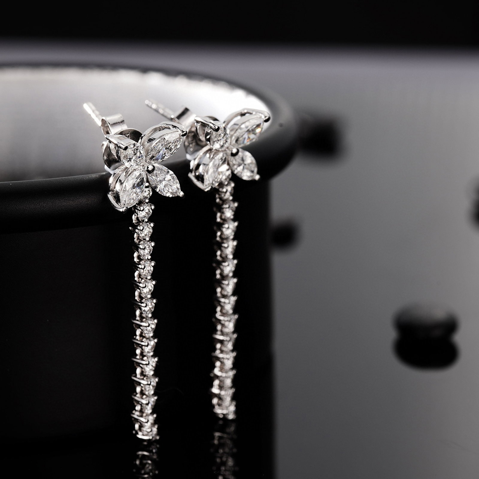 14k Gold 1.66 Ctw Natural H Diamond Earrings - 2