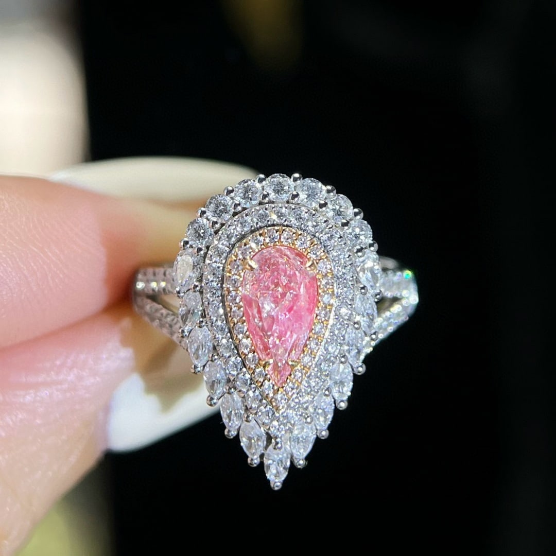14k Gold 1.85 Ctw Natural Pink Diamond & Diamond Ring: Ref:230987051 // gold content:14k gold // main gemstone:pink diamond // shape:pear // carat weight:0. 70ct // color:pink // treatment:natural // cut grade:g // // adjacent gemstone 2 : diamond // shap