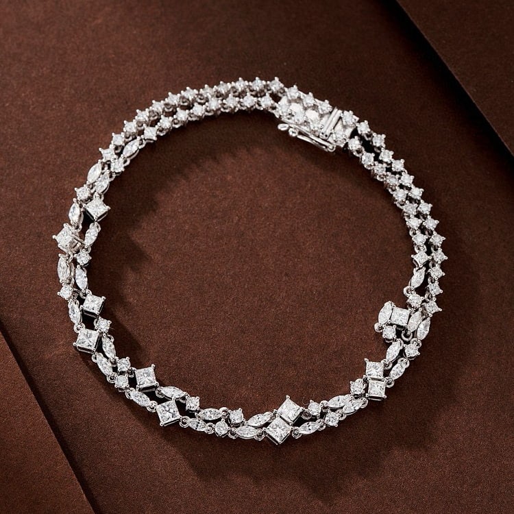 14k Gold 3.5 Ct Natural H Diamond Bracelet: Ref:230987052 // gold content:14k gold // main gemstone:diamond // shape:marquise // carat weight:3. 5ct // color:h // treatment:natural // cut grade:g // // adjacent gemstone 2 : diamond //