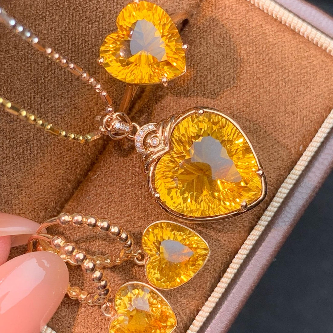 14k Gold 11 Ct Natural Citrine & Diamond Jewelry Set - 4
