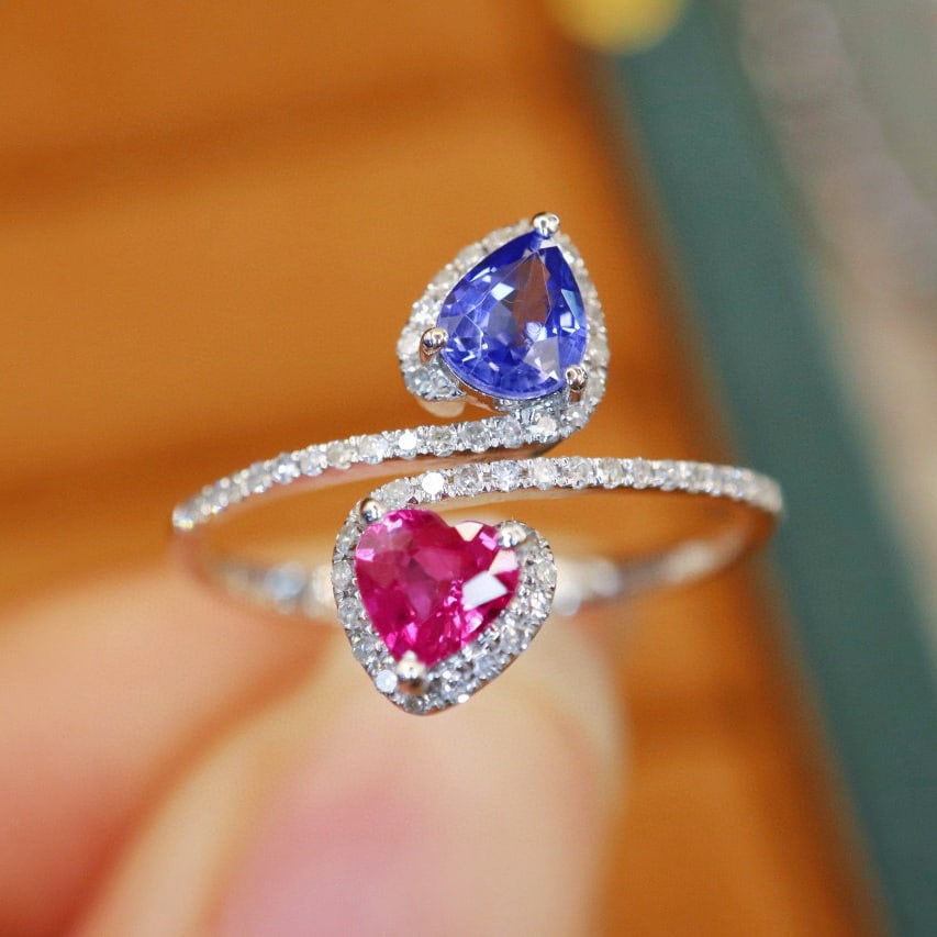 14k Gold 0.94 Ctw Natural Sapphire & Diamond Ring: Ref:230987065 // gold content:14k gold // ring size:7. 25us // // main gemstone:sapphire // shape:heart // carat weight:0. 78ct // color:blue // treatment:natural // cut grade:g // // adjacent