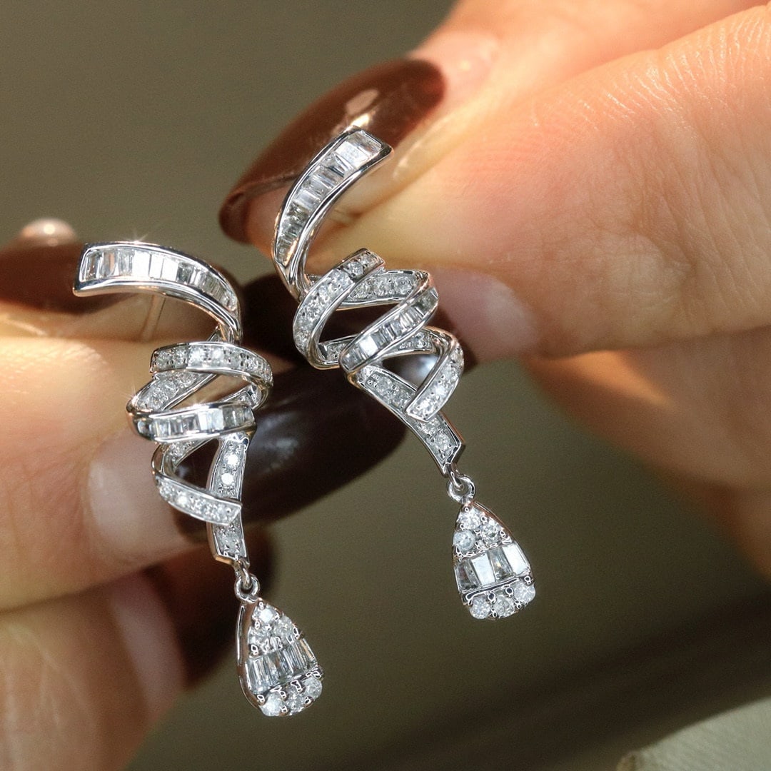 14k Gold 0.60 Ct Natural H Diamond Earrings - 4