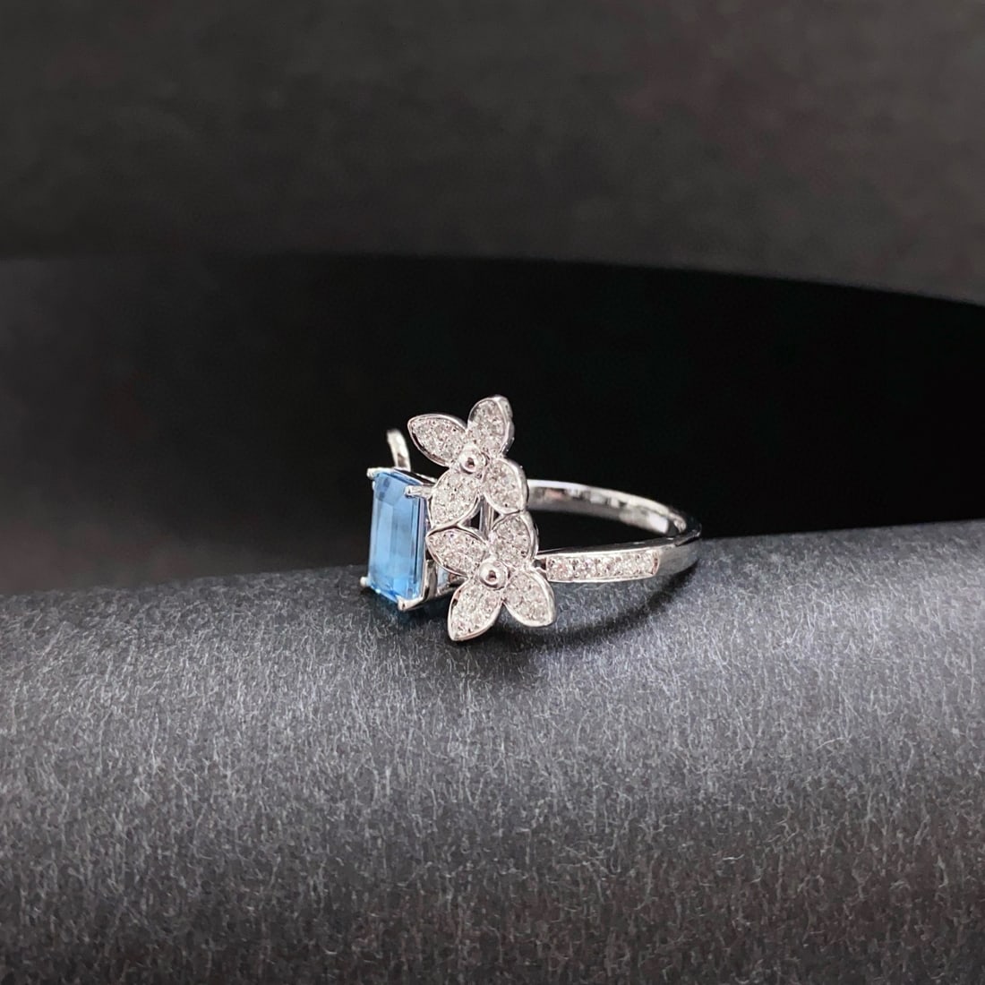 14k Gold 1.63 Ctw Natural Aquamarine & Diamond Ring - 2