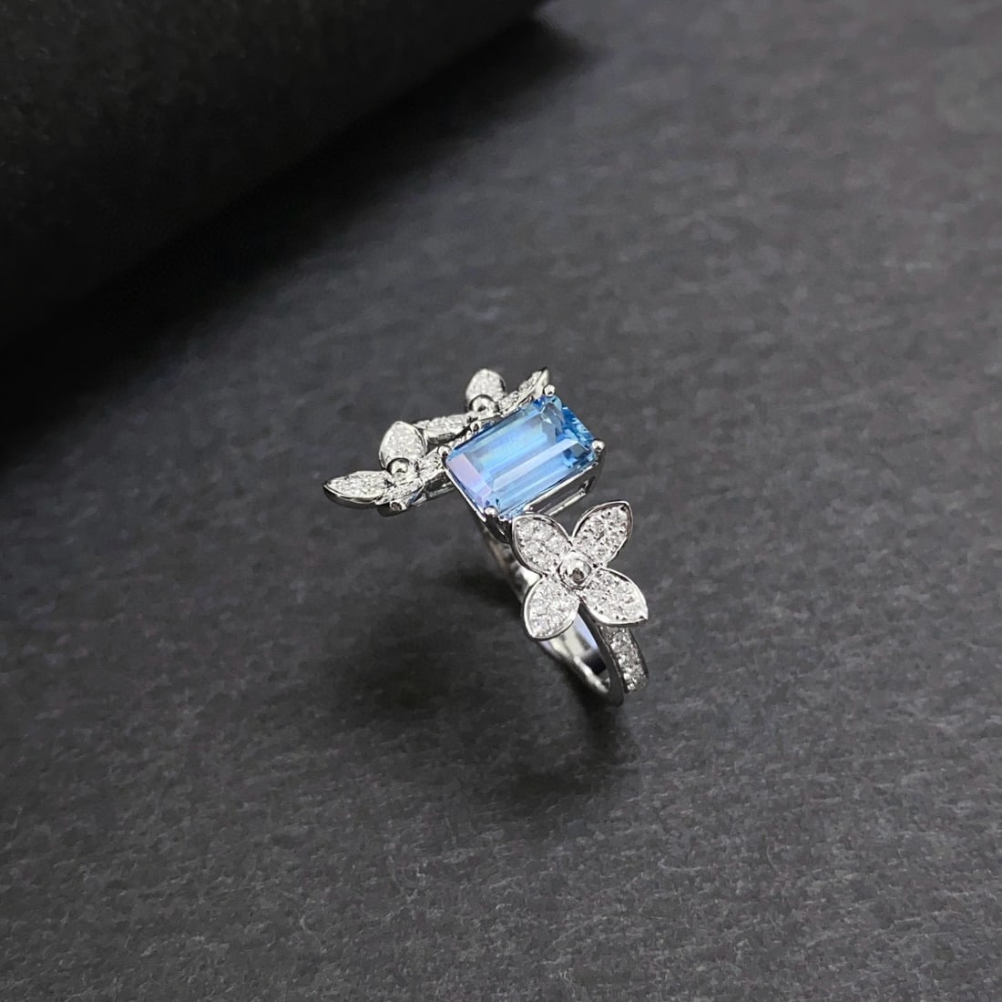 14k Gold 1.63 Ctw Natural Aquamarine & Diamond Ring - 5