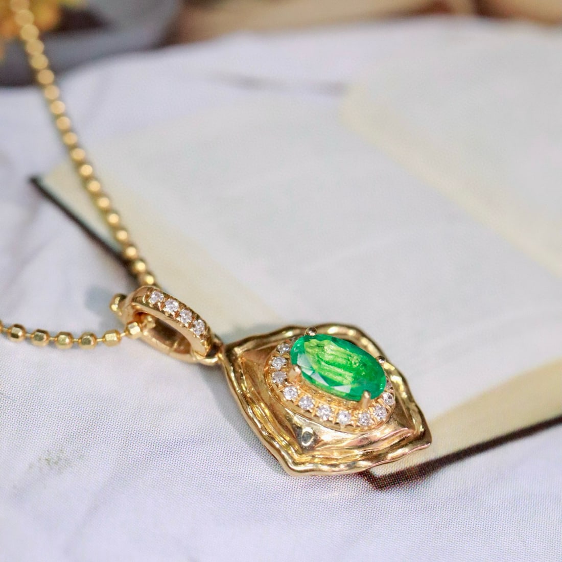 14k Gold 0.33 Ctw Natural Emerald & Diamond Pendant( Without Chain ) - 3