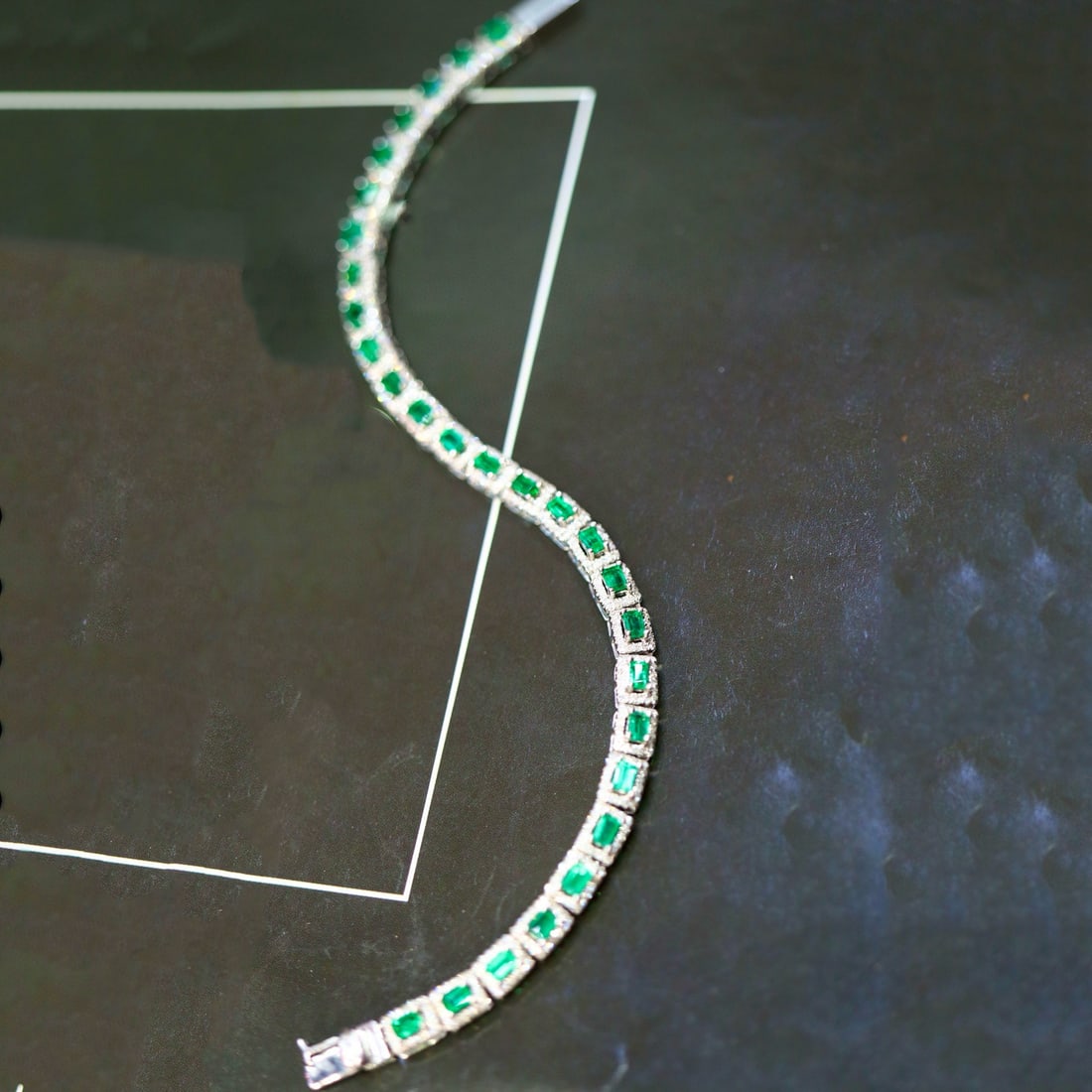 14k Gold 3.67 Ctw Natural Emerald & Diamond Bracelet - 4