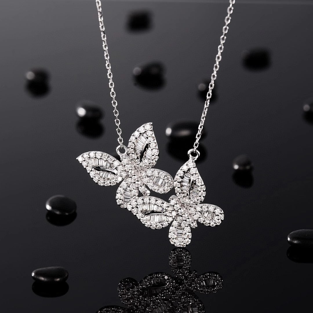 14k Gold 1.17 Ctw Natural H Diamond Pendant( Without Chain ): Ref:230987097 // gold content:14k gold // main gemstone:diamond // shape:baguette // carat weight:0. 33ct // clarity grade:vs-si // color:h // treatment:natural // cut grade:g // // adjacent gemstone