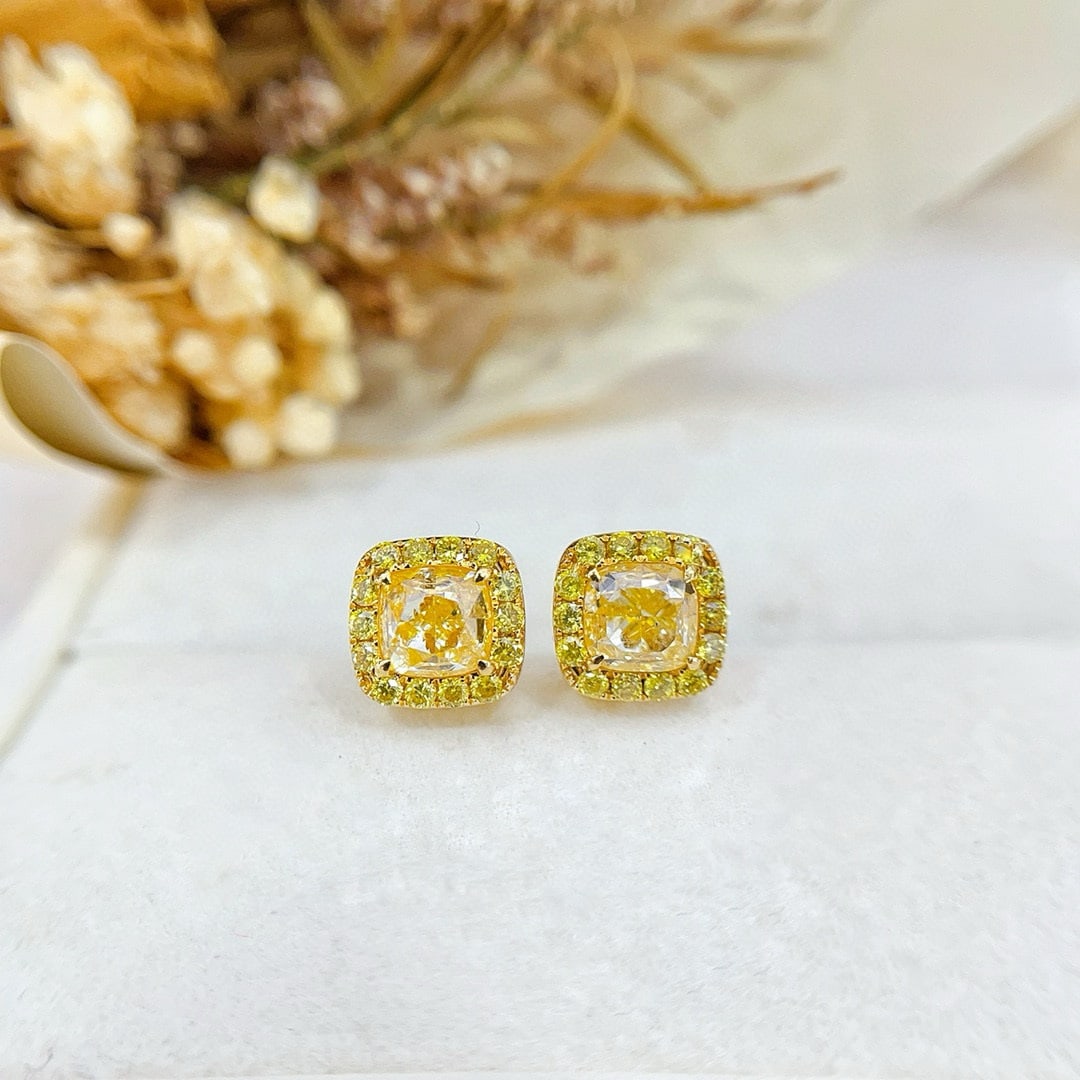 14k Gold 2.34 Ctw Natural Yellow Diamond & Diamond Earrings: Ref:230987098 // gold content:14k gold // main gemstone:yellow diamond // shape:cushion // carat weight:2. 02ct // clarity grade:vs-si // color:yellow // treatment:natural // cut grade:g // //