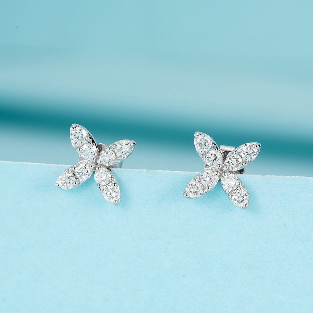 14k Gold 0.48 Ct Natural H Diamond Earrings - 2