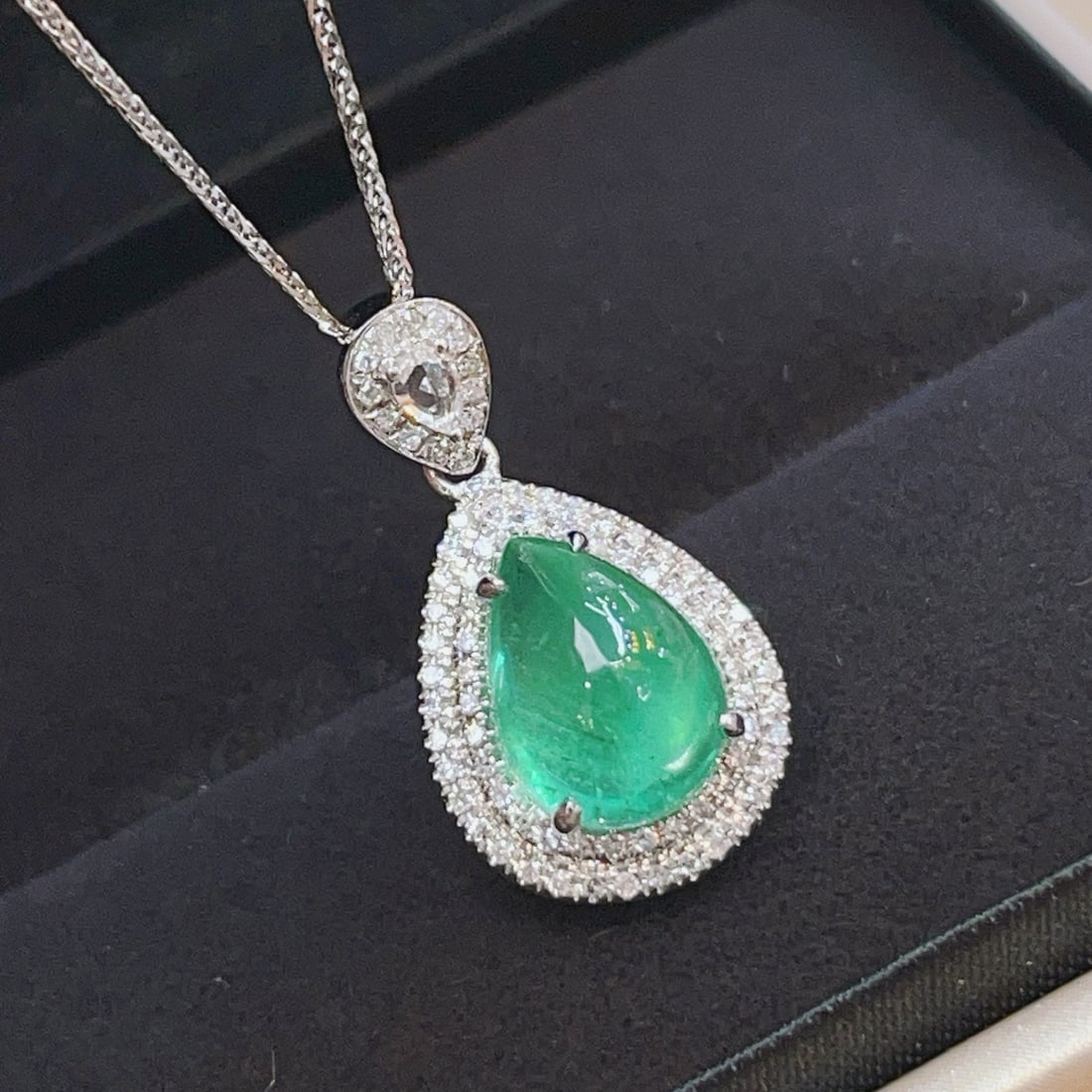 14k Gold 2 Ct Natural Emerald & Diamond Pendant( Without Chain ) - 2