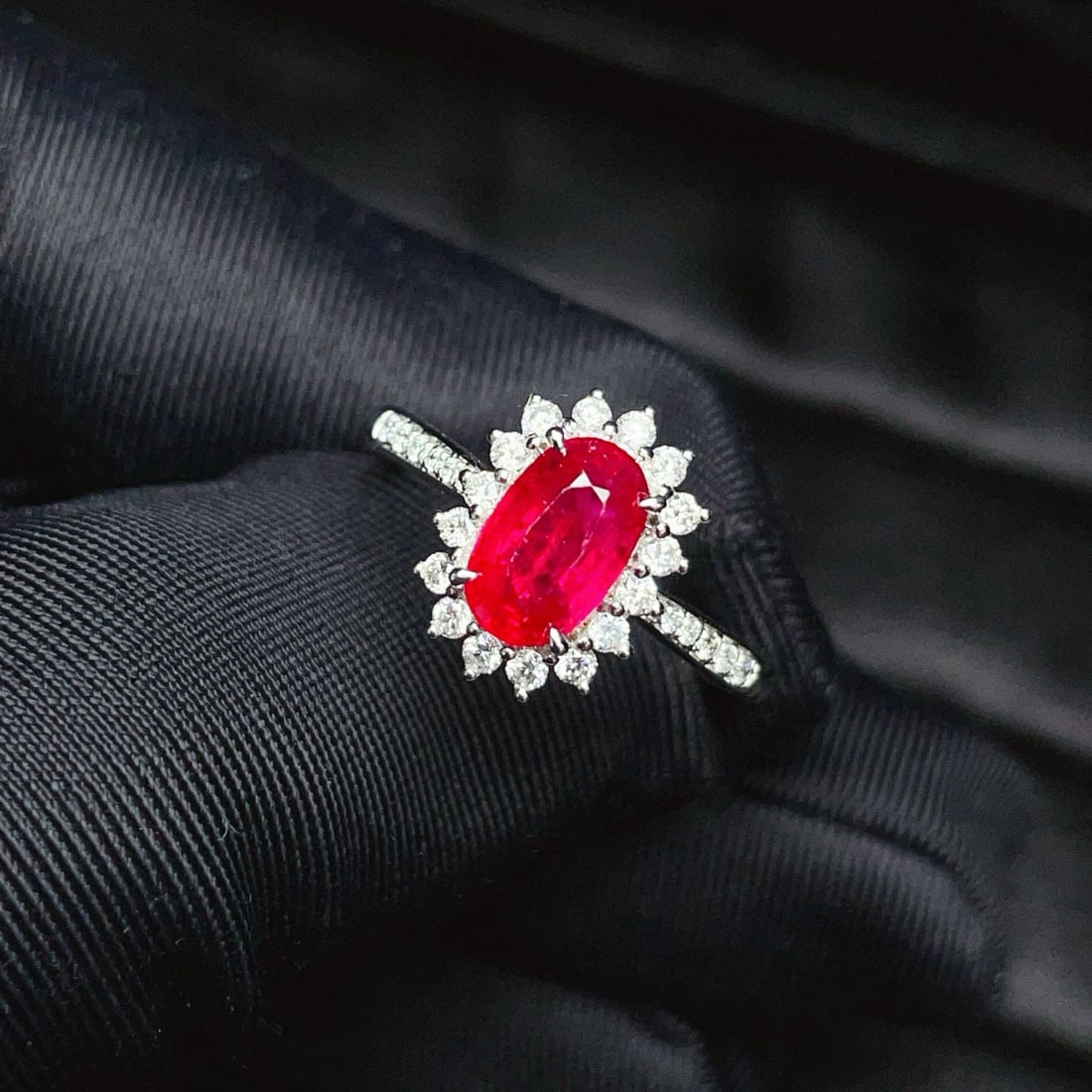 14k Gold 1.57 Ctw Natural Ruby & Diamond Ring - 2