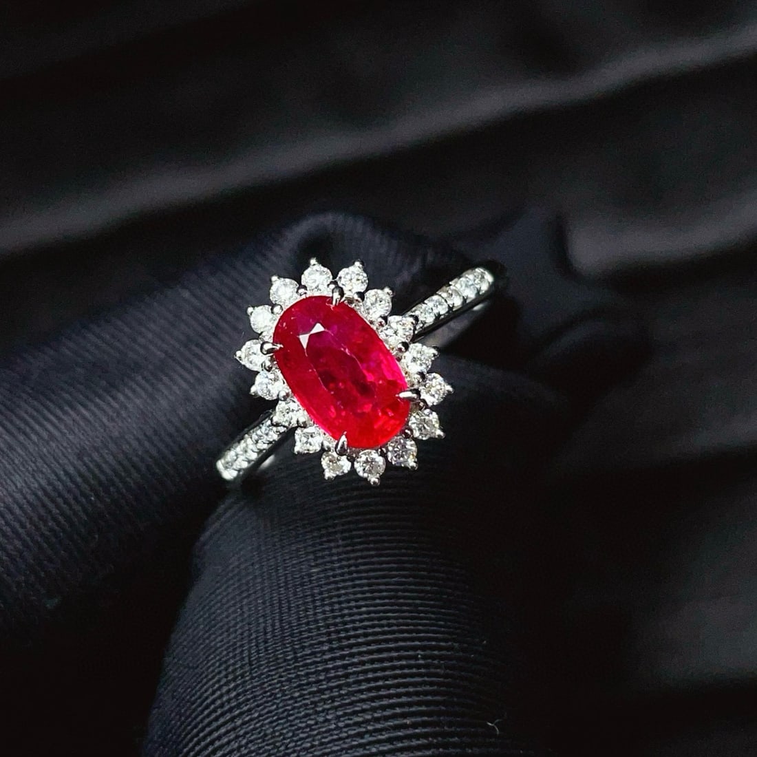 14k Gold 1.57 Ctw Natural Ruby & Diamond Ring - 3