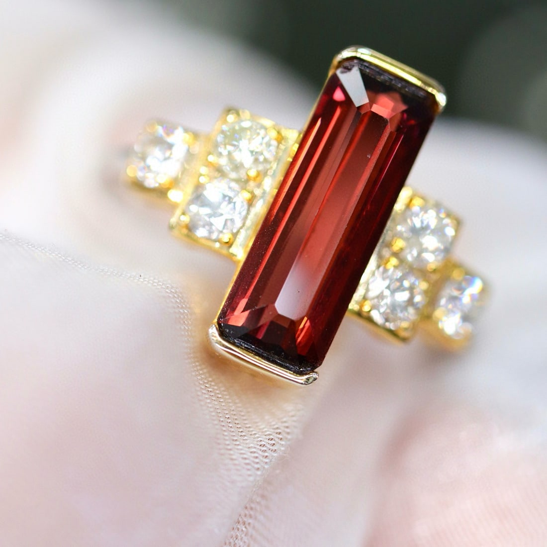 14k Gold 2.15 Ctw Natural Spinel & Diamond Ring - 3