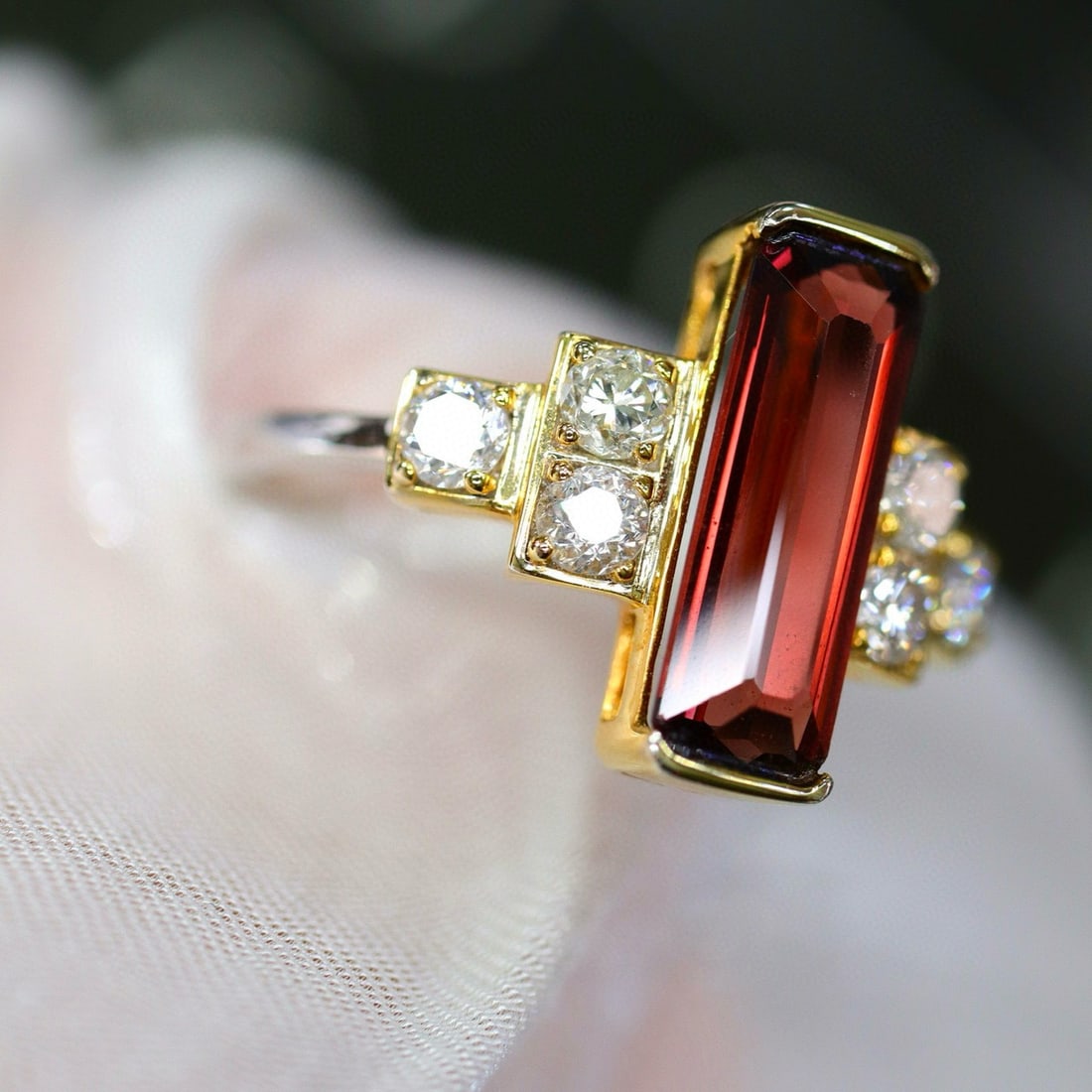 14k Gold 2.15 Ctw Natural Spinel & Diamond Ring - 5