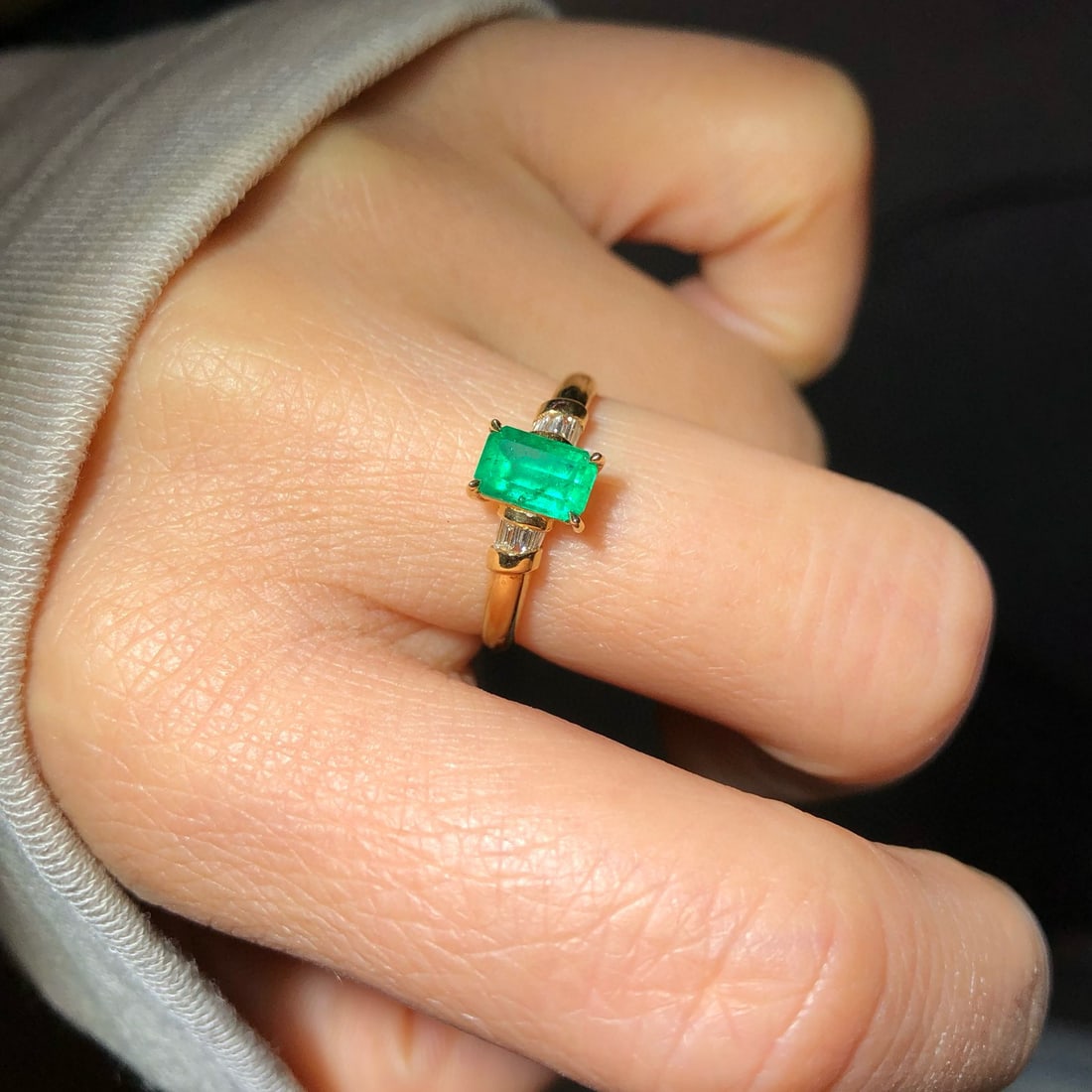 14k Gold 0.95 Ctw Natural Emerald & Diamond Ring - 5