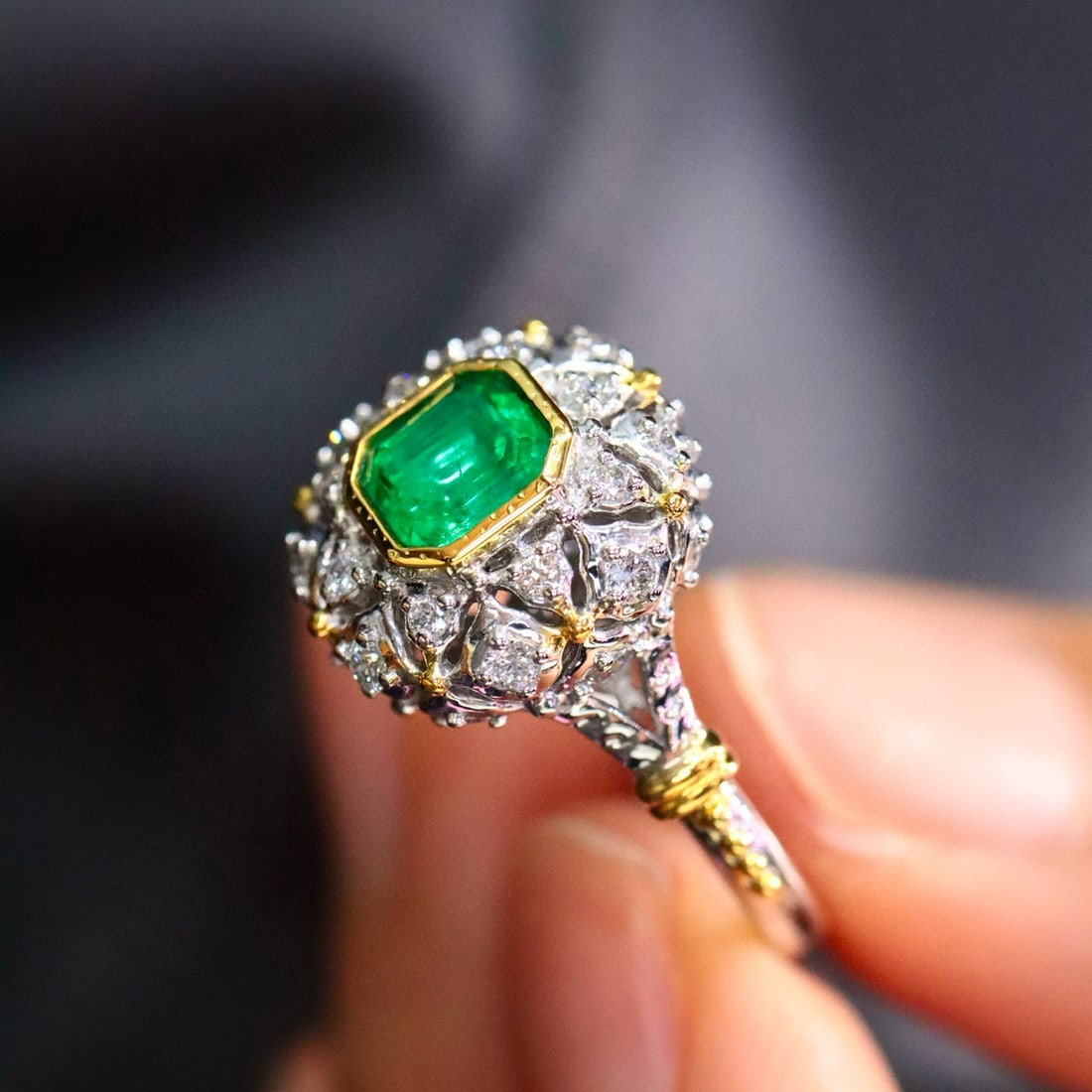 14k Gold 1.03 Ctw Natural Emerald & Diamond Ring - 2