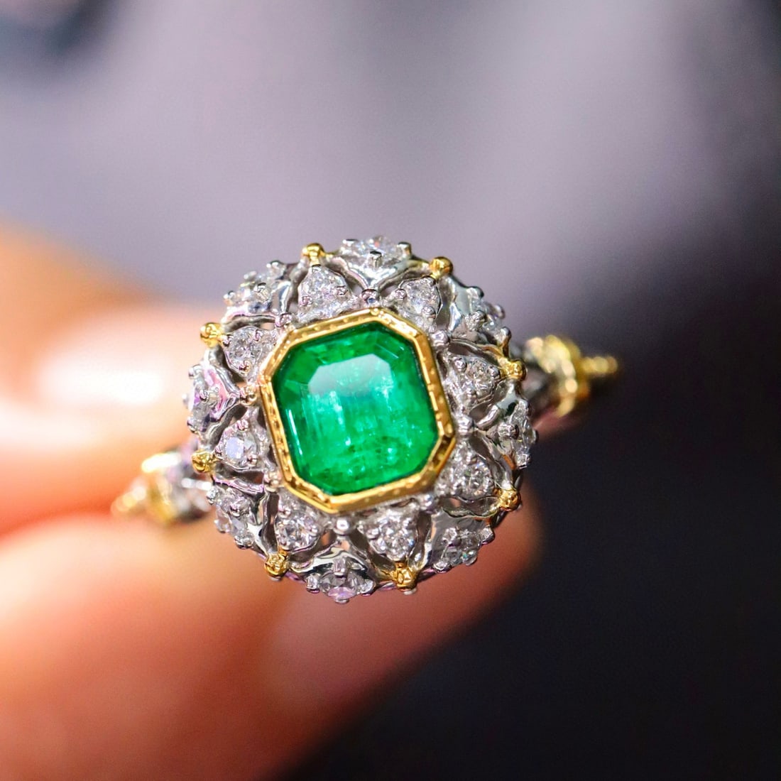 14k Gold 1.03 Ctw Natural Emerald & Diamond Ring - 5