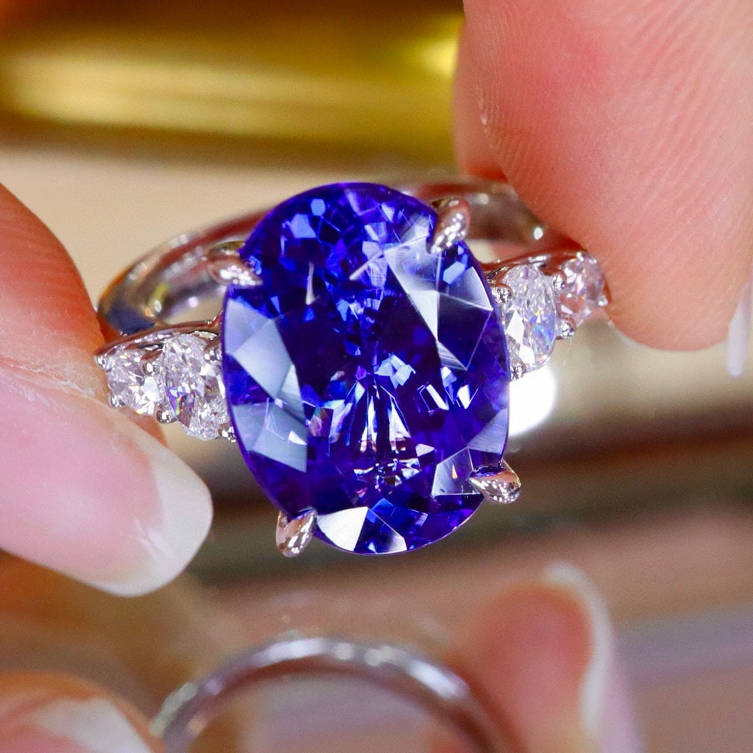 14k Gold 6.95 Ctw Natural Tanzanite & Diamond Ring - 3