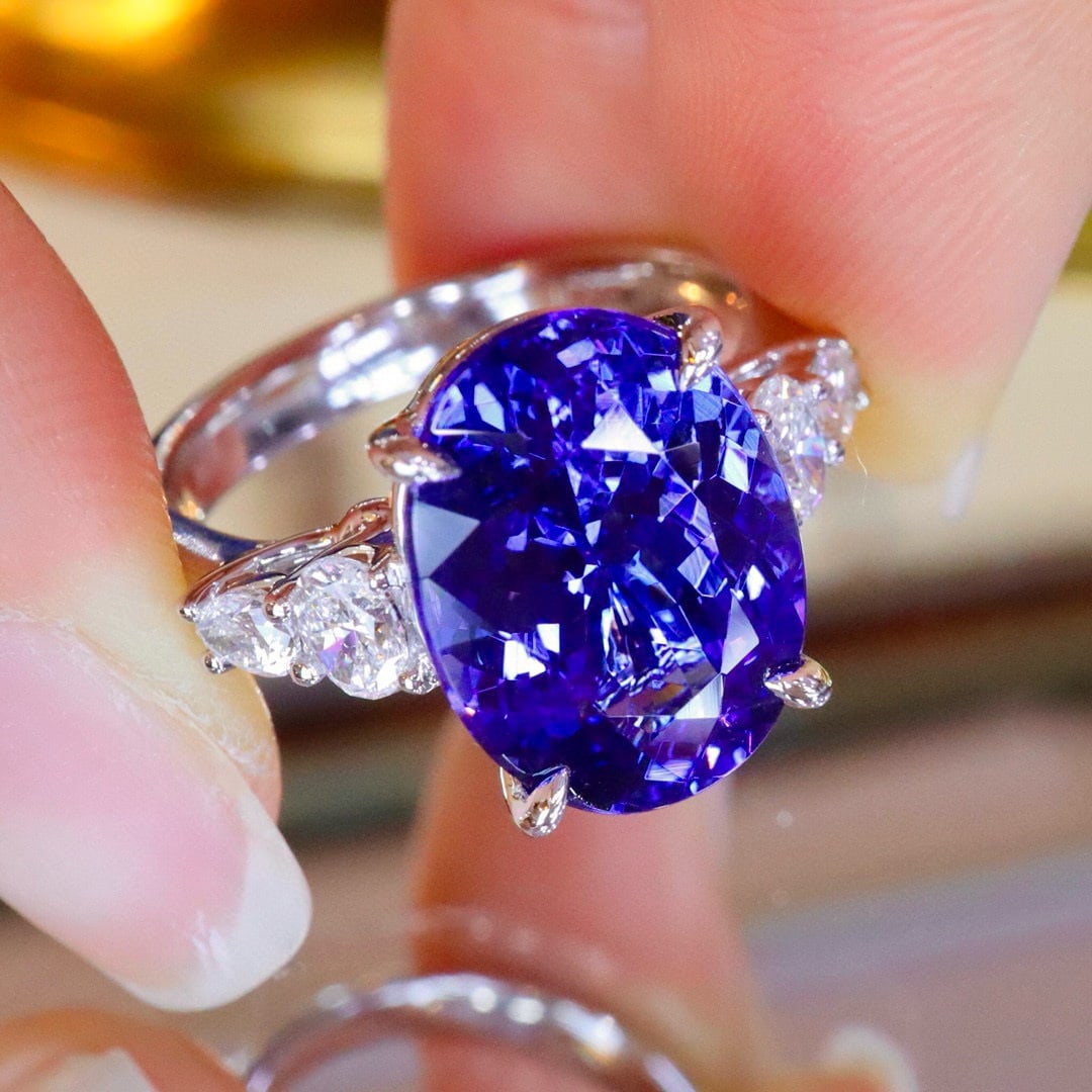 14k Gold 6.95 Ctw Natural Tanzanite & Diamond Ring - 5