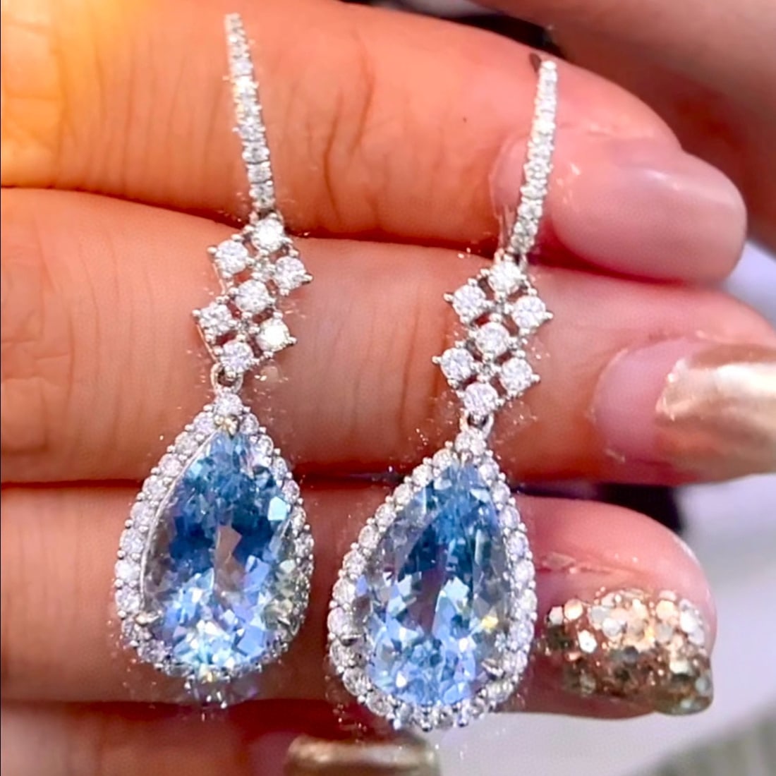 14k Gold 10.4 Ctw Natural Aquamarine & Diamond Earrings - 5