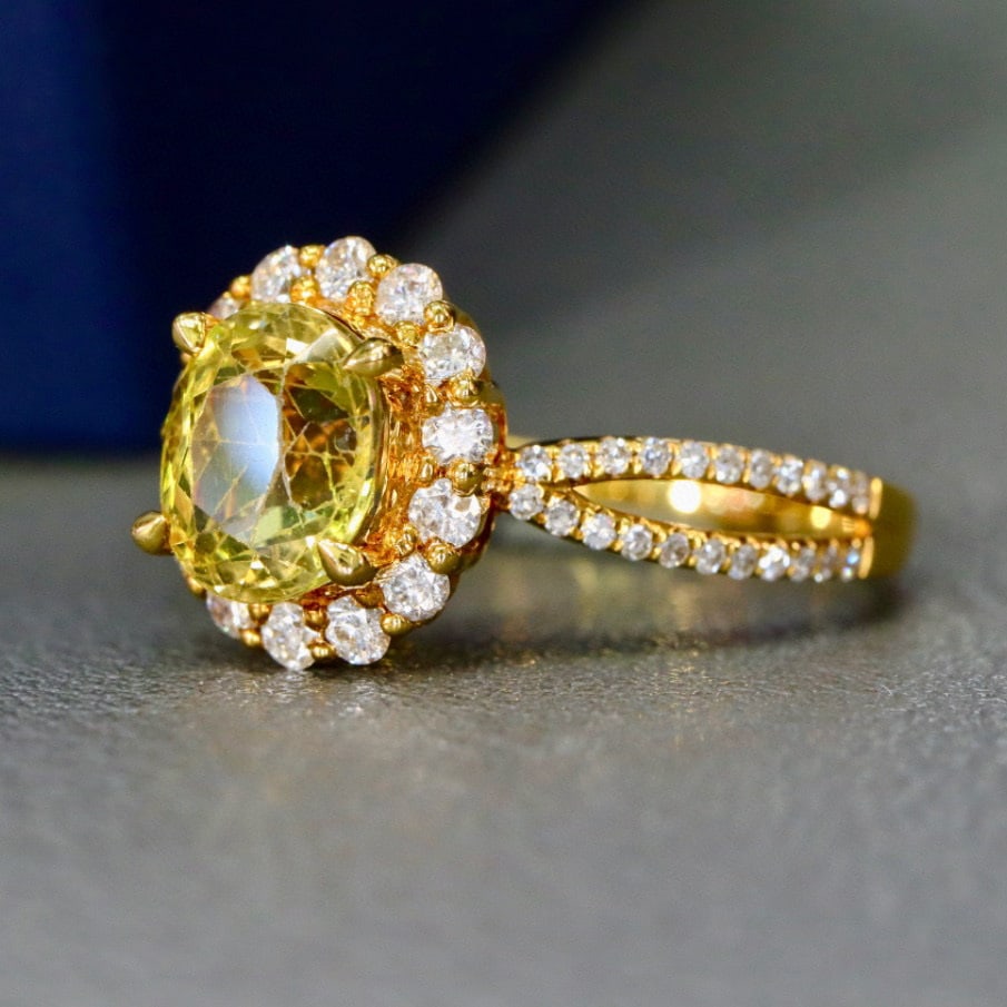 14k Gold 2.05 Ctw Natural Sapphire & Diamond Ring: Ref:230987133 // gold content:14k gold // ring size:7. 25us // // main gemstone:sapphire // shape:oval // carat weight:1. 60ct // clarity grade:vs-si // color:yellow // treatment:natural // cut