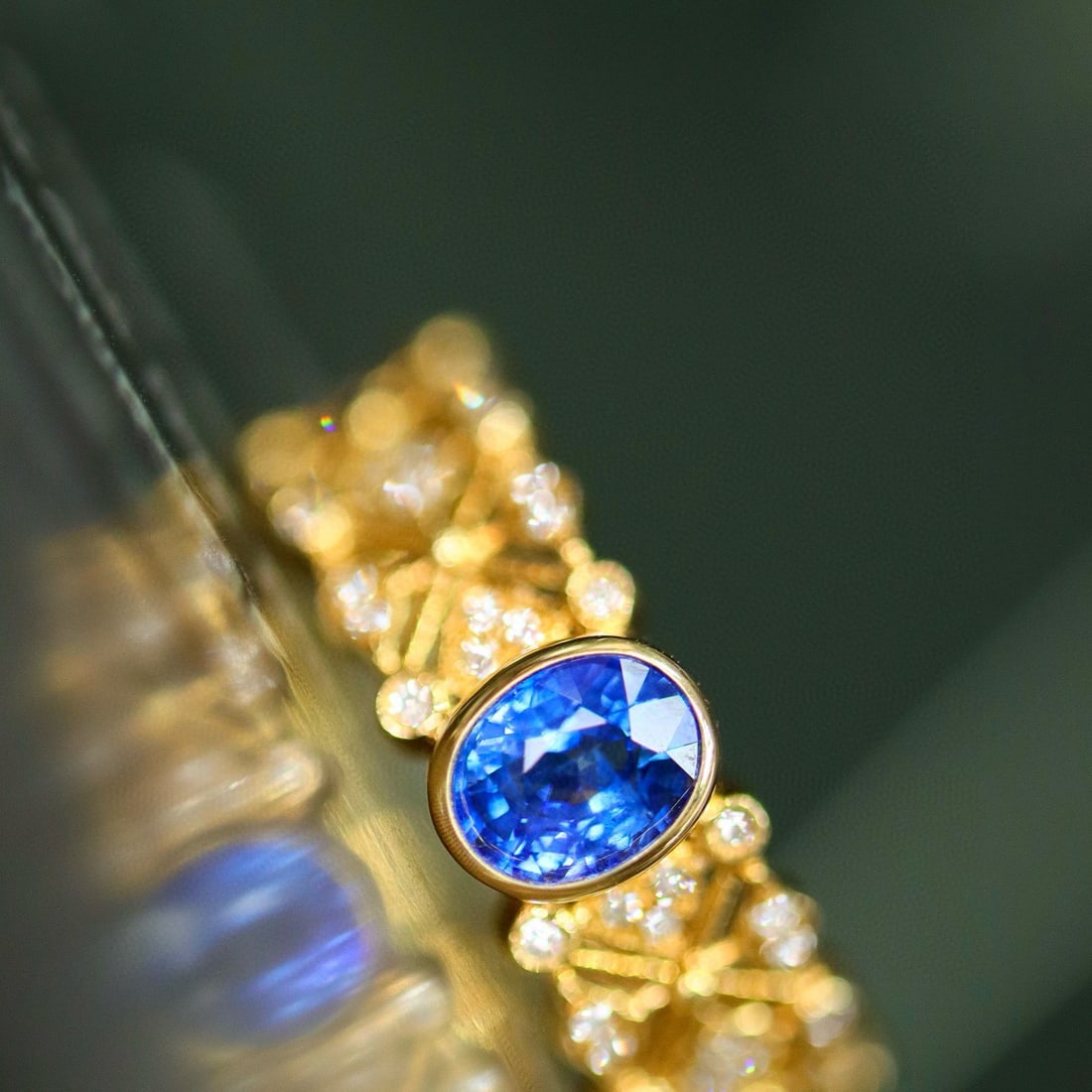 14k Gold 0.80 Ctw Natural Sapphire & Diamond Ring: Ref:230987138 // gold content:14k gold // ring size:7. 25us // // main gemstone:sapphire // shape:oval // carat weight:0. 55ct // clarity grade:vs-si // color:blue // treatment:natural // cut grade:g