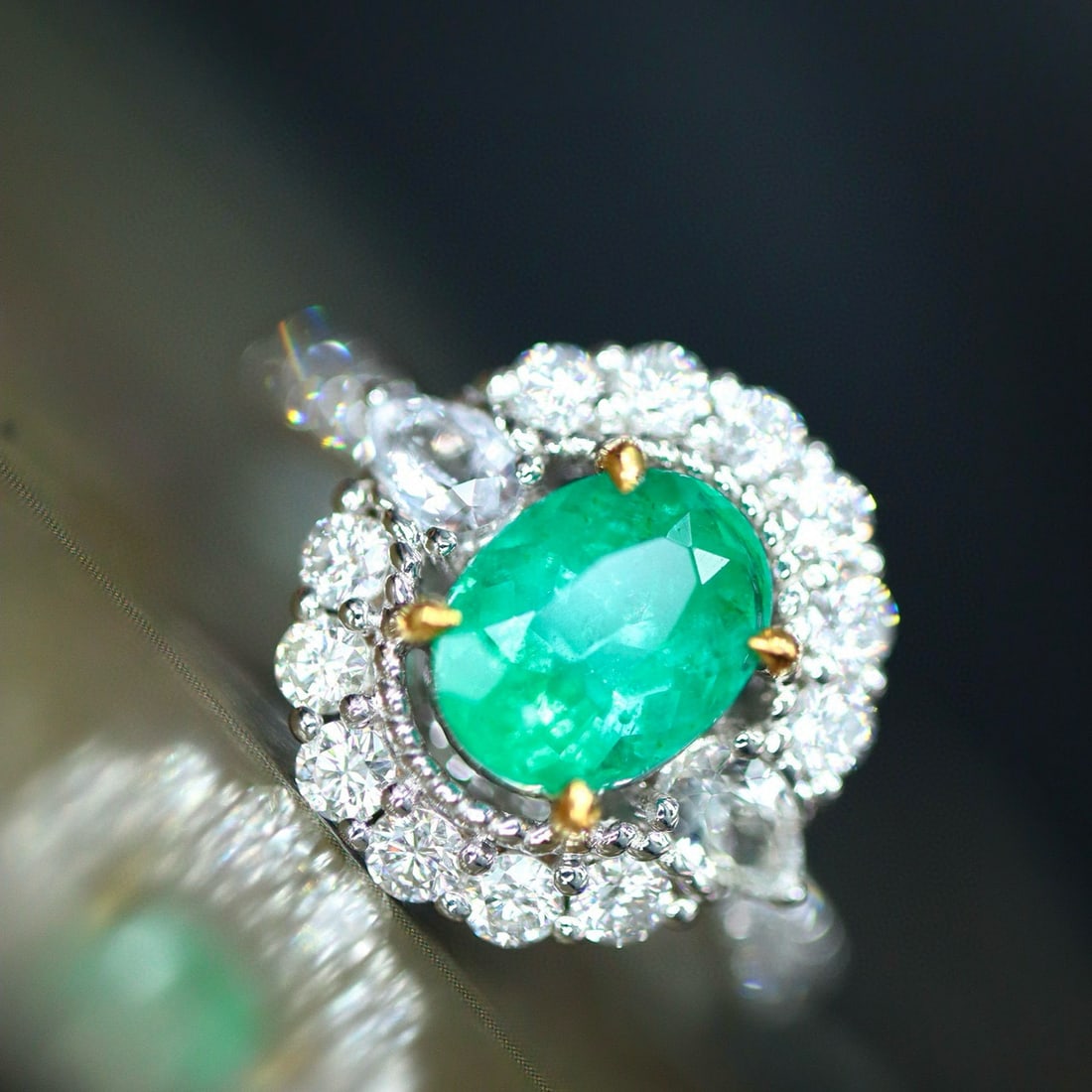 14k Gold 1.52 Ctw Natural Emerald & Diamond Ring - 2