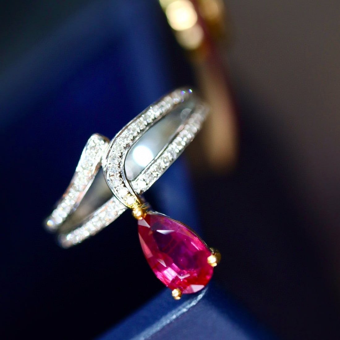 14k Gold 1.69 Ctw Natural Ruby & Diamond Ring (1 of 7)