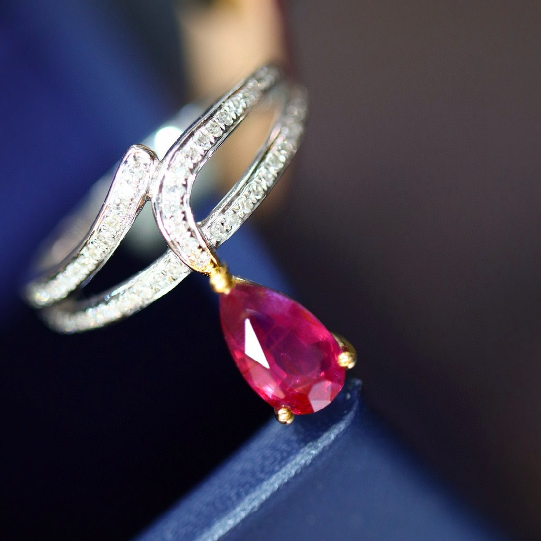 14k Gold 1.69 Ctw Natural Ruby & Diamond Ring - 6