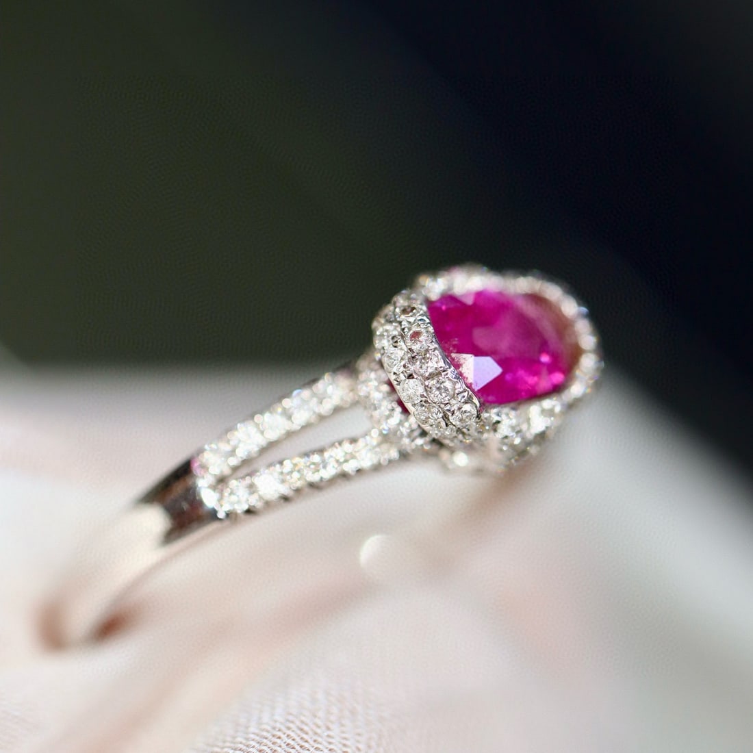 14k Gold 1.07 Ctw Natural Ruby & Diamond Ring - 2