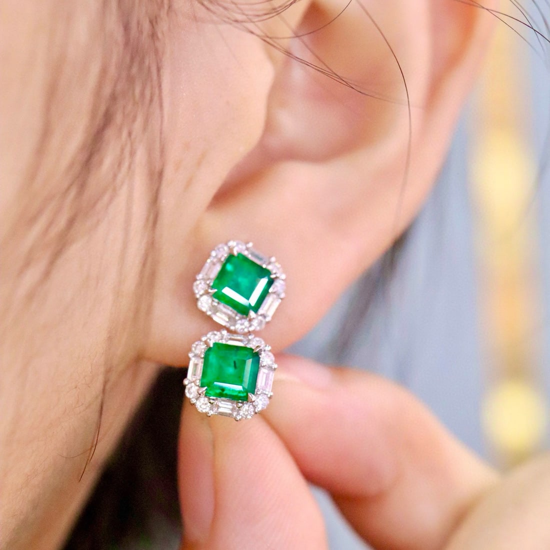 14k Gold 1.59 Ctw Natural Emerald & Diamond Earrings - 5