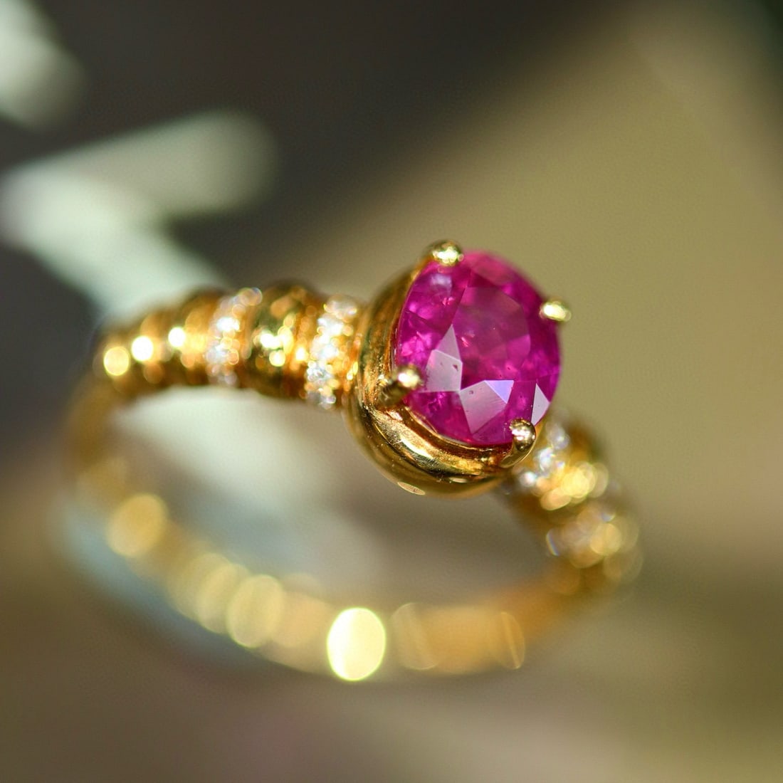 14k Gold 1.10 Ctw Natural Ruby & Diamond Ring - 2