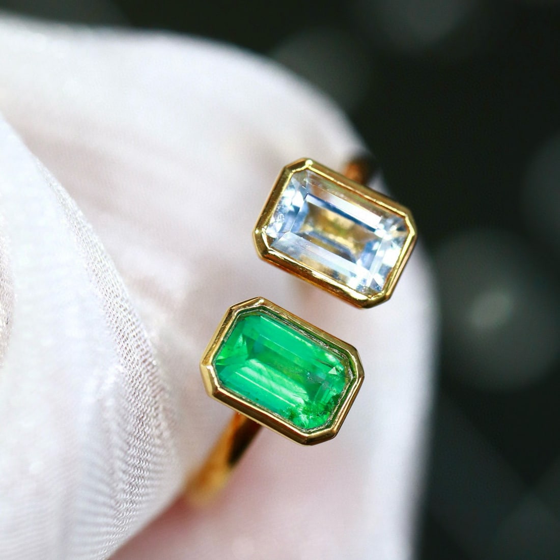 14k Gold 1.14 Ctw Natural Emerald & Aquamarine Ring - 2