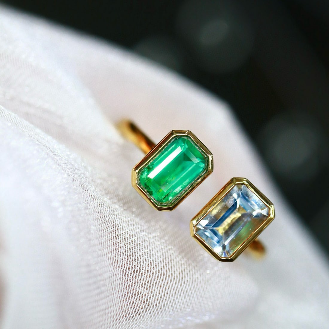 14k Gold 1.14 Ctw Natural Emerald & Aquamarine Ring - 3