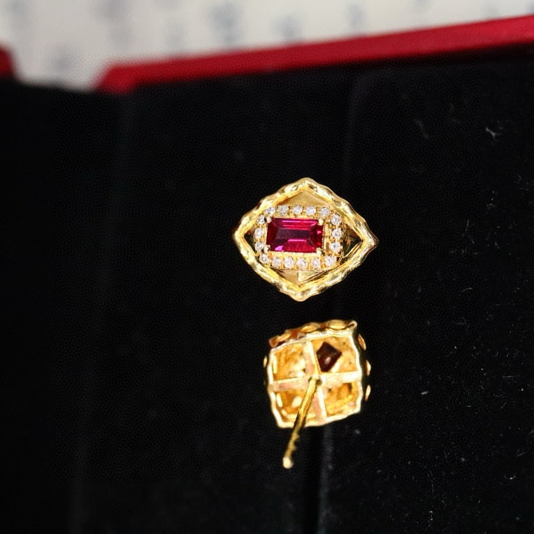 14k Gold 0.50 Ctw Natural Ruby & Diamond Earrings - 2