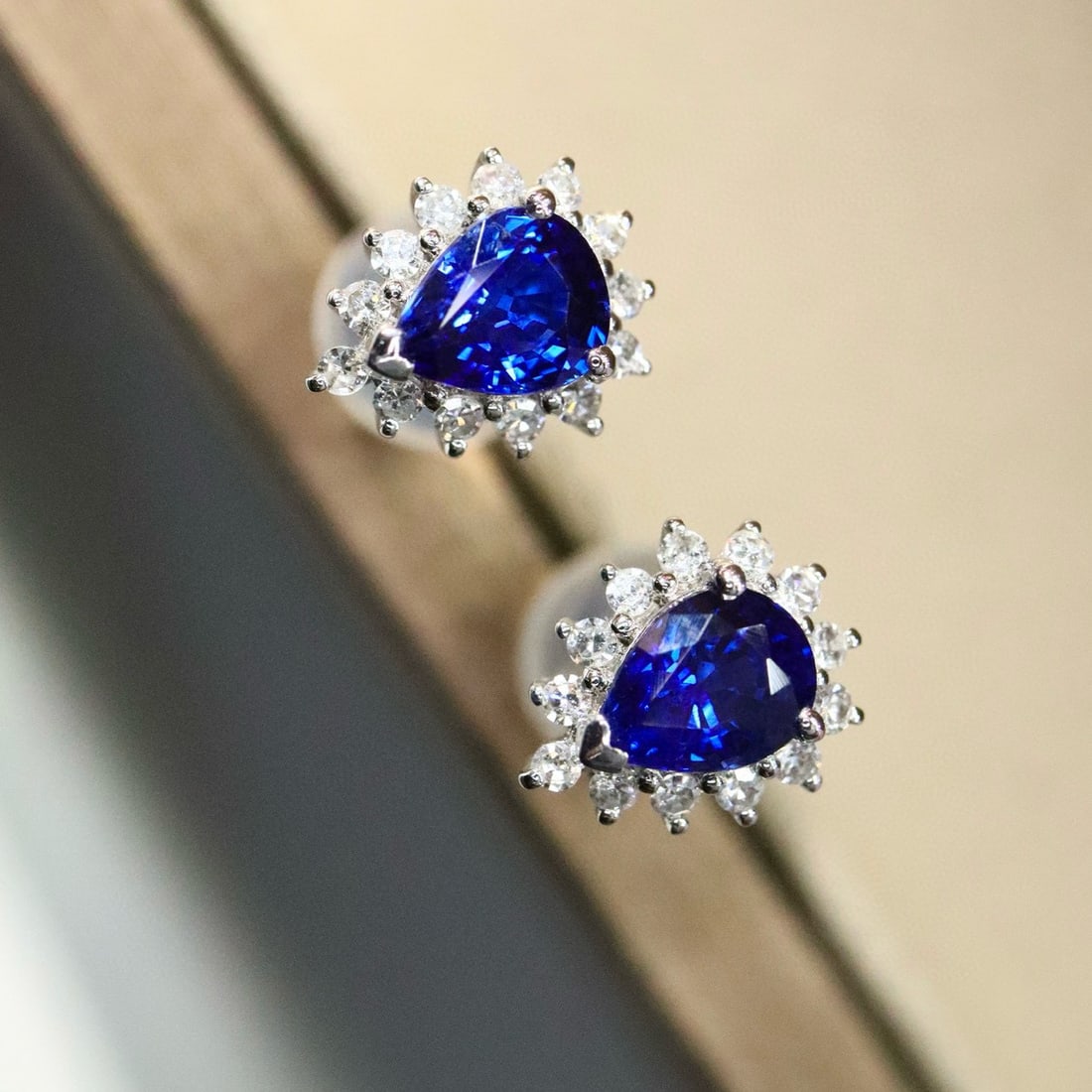 14k Gold 0.87 Ctw Natural Sapphire & Diamond Earrings - 3