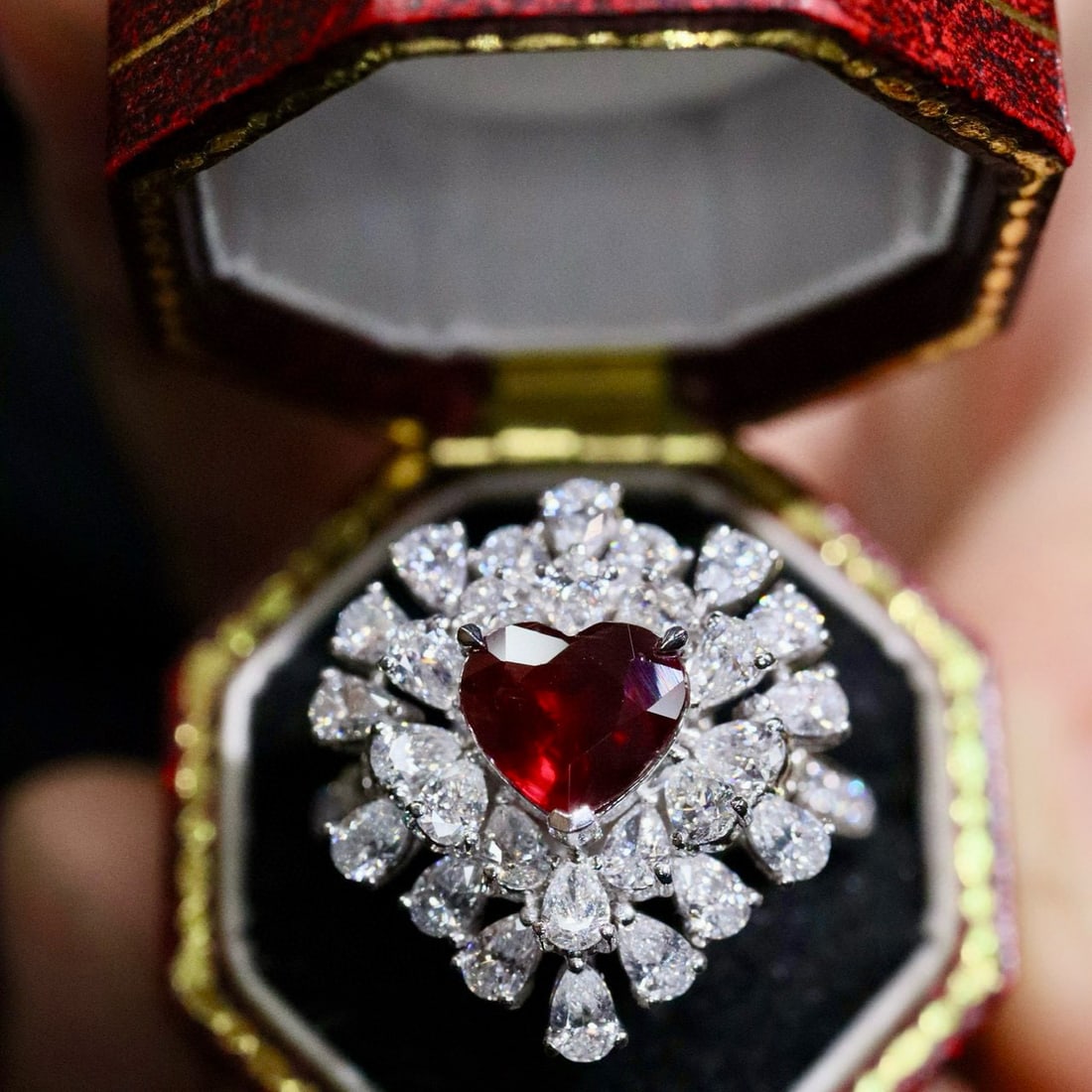 14k Gold 1.77 Ctw Natural Ruby & Diamond Ring: Ref:230987158 // gold content:14k gold // ring size:7. 25us // // main gemstone:ruby // shape:heart // carat weight:1. 55ct // clarity grade:vs-si // color:red // treatment:natural // cut grade:g // /
