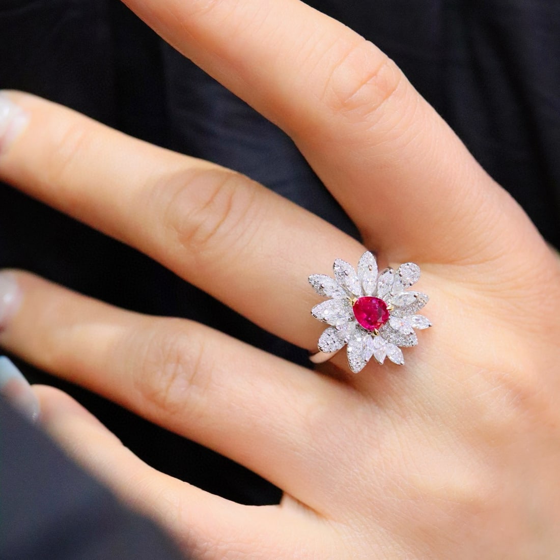 14k Gold 0.79 Ctw Natural Ruby & Diamond Ring - 6
