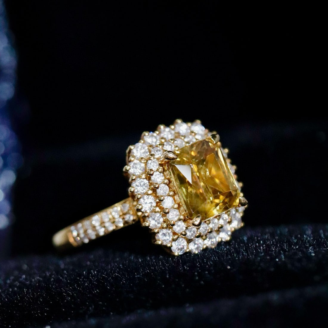14k Gold 3.15 Ctw Natural Sapphire & Diamond Ring - 2