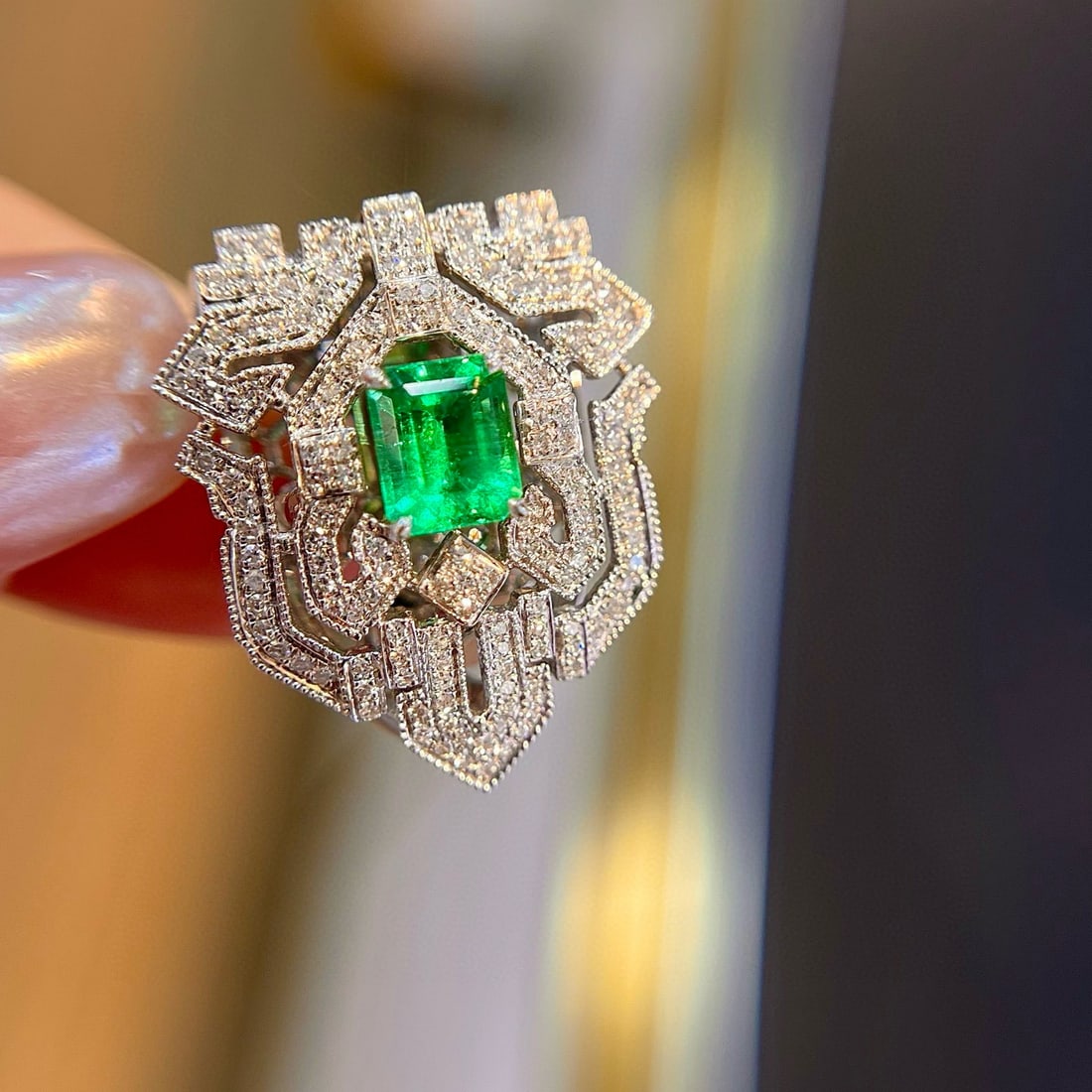 14k Gold 0.48 Ct Natural Emerald & Diamond Brooch - 2